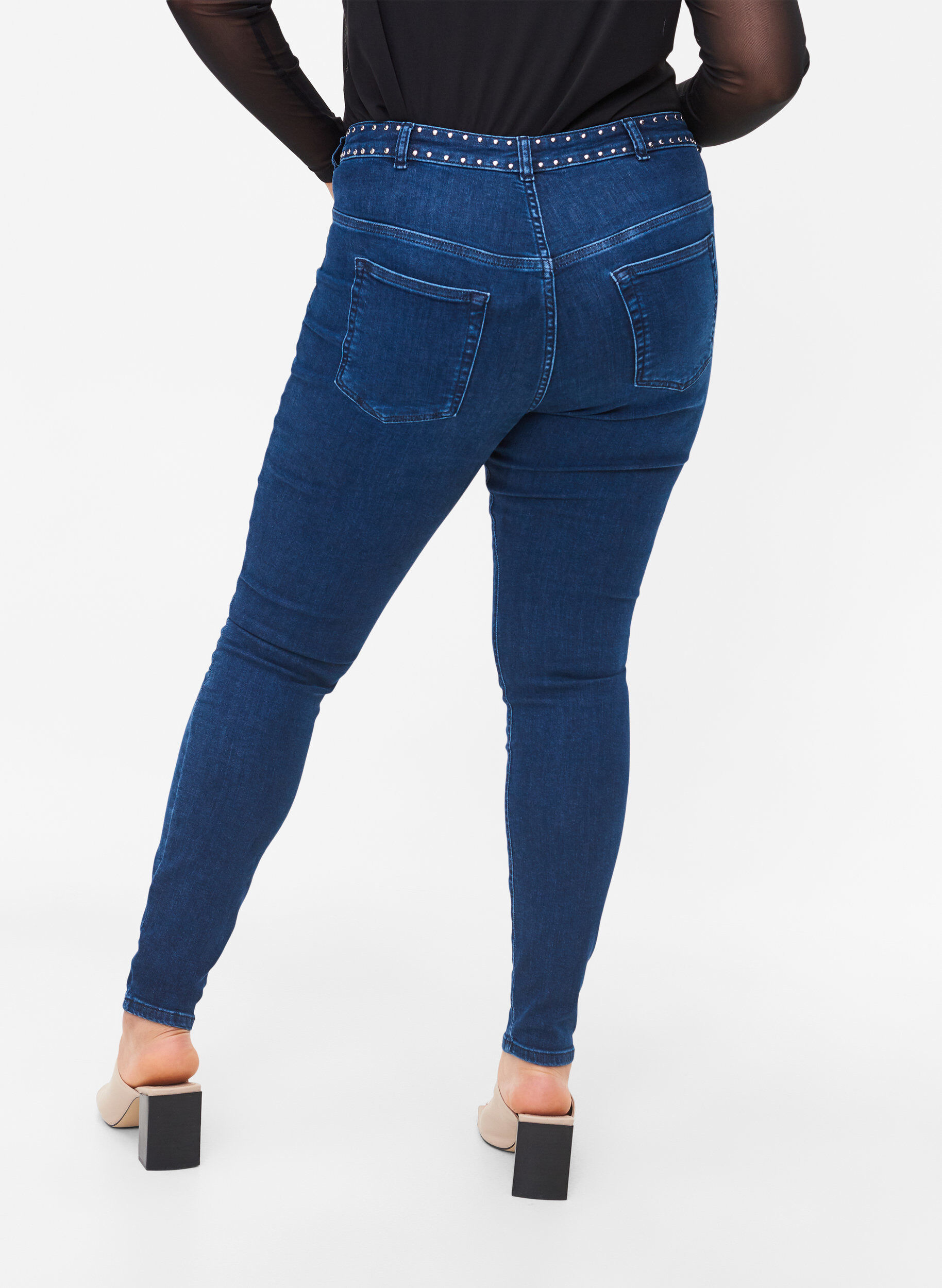 Zizzi Super Slim Amy Jeans mit Nieten, Dark blue, Model image number 1
