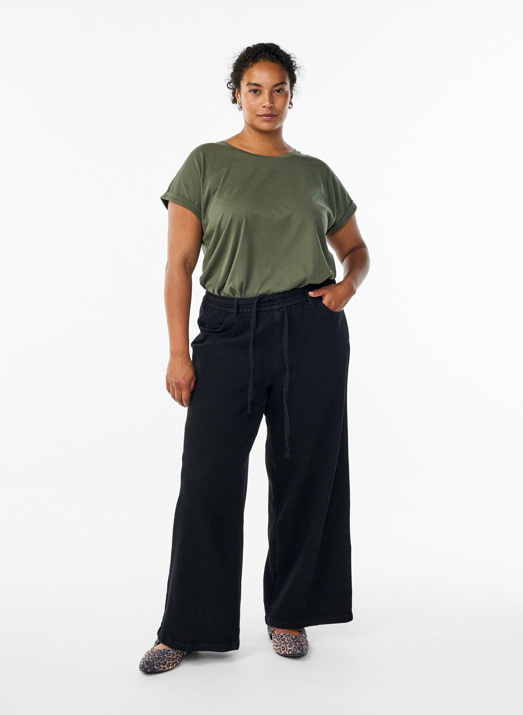 Zizzi Kurz&auml;rmeliges T-Shirt aus Baumwollmischgewebe, Gr&uuml;n, Model image number 1