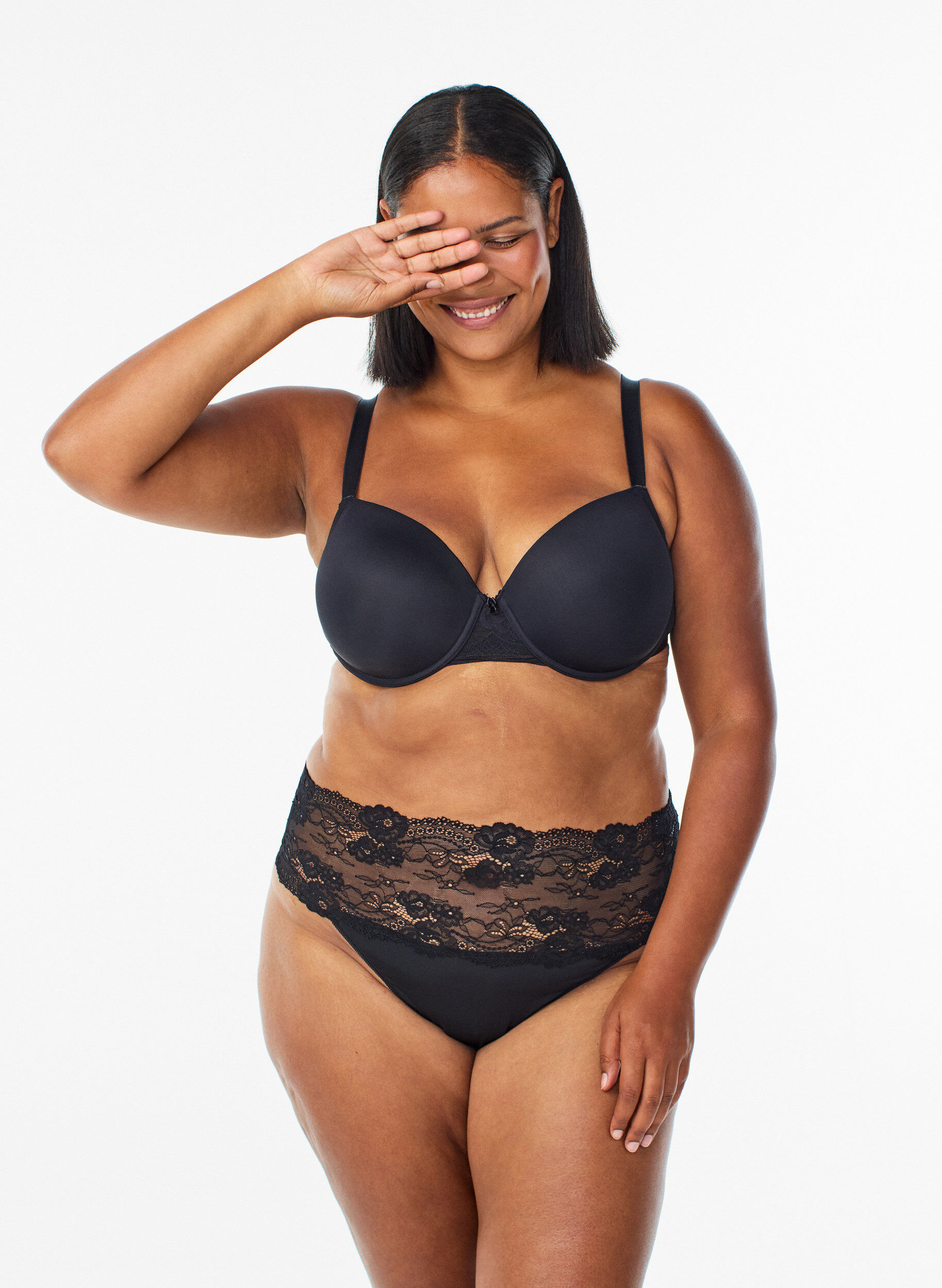 Zizzi 2er-Pack Tanga mit breitem Spitzenrand, Schwarz, Model image number 0