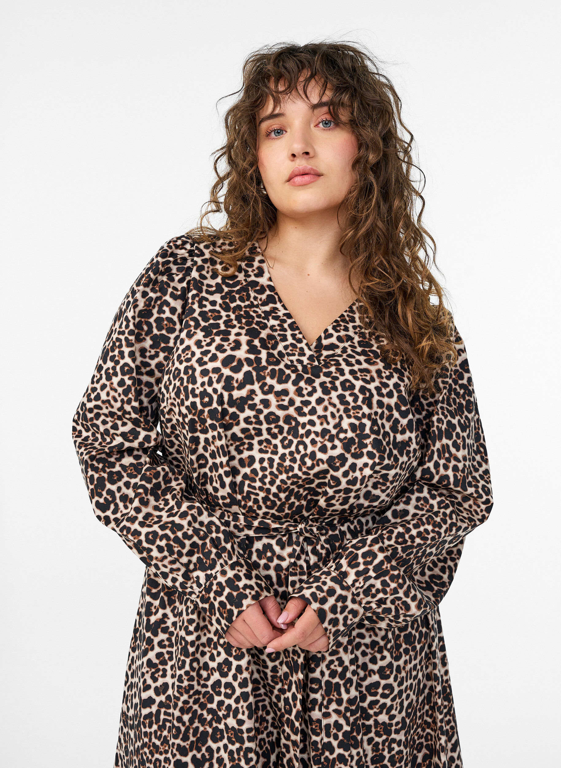 Zizzi Kleid aus Bio-Baumwolle mit Bindeg&uuml;rtel, Braun, Model image number 2