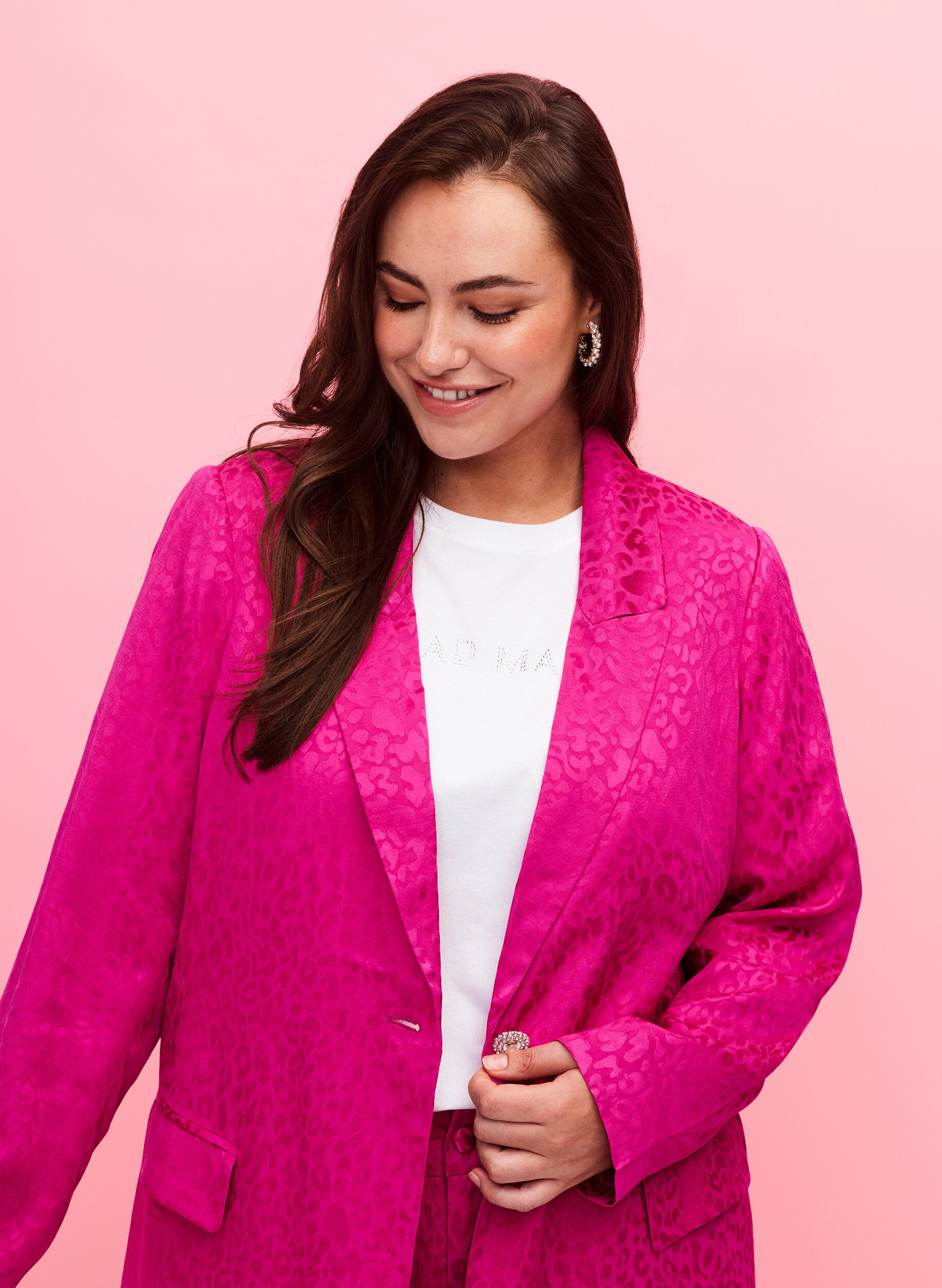 Zizzi Ton-in-Ton-Jacquard-Blazer aus Viskose, Rose Violet, Model image number 2