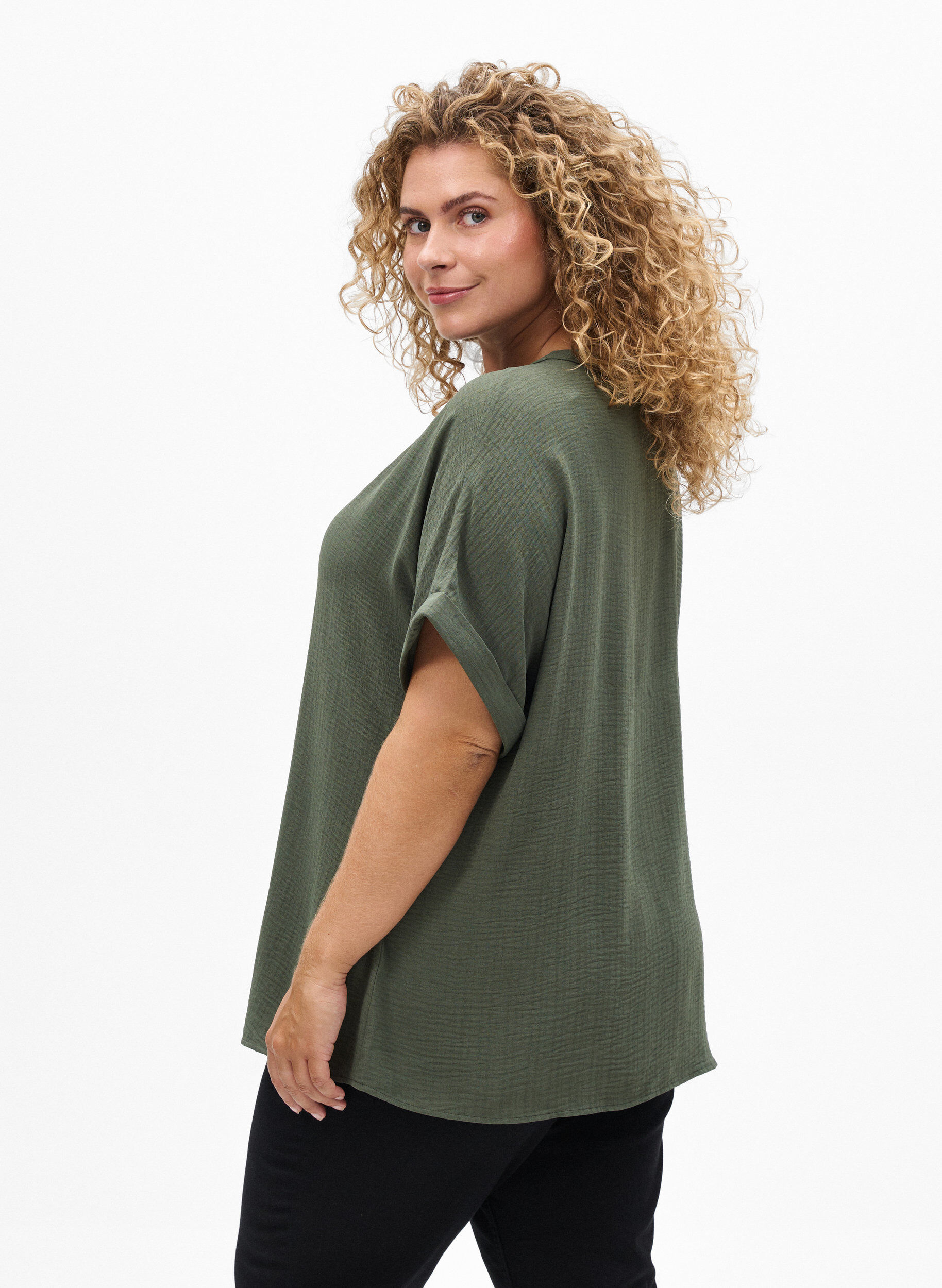 Zizzi Lockere Bluse mit kurzen &Auml;rmeln, Gr&uuml;n, Model image number 2