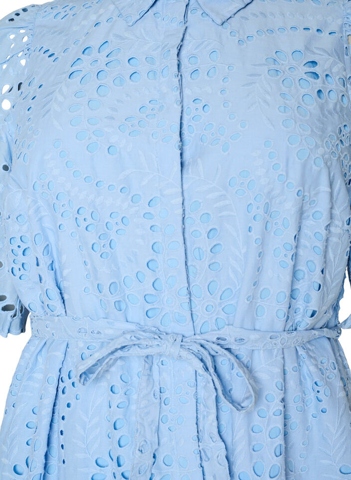 Hemdblusenkleid aus Broderie Anglaise mit Bindeg&uuml;rtel, Blau, Packshot image number 2