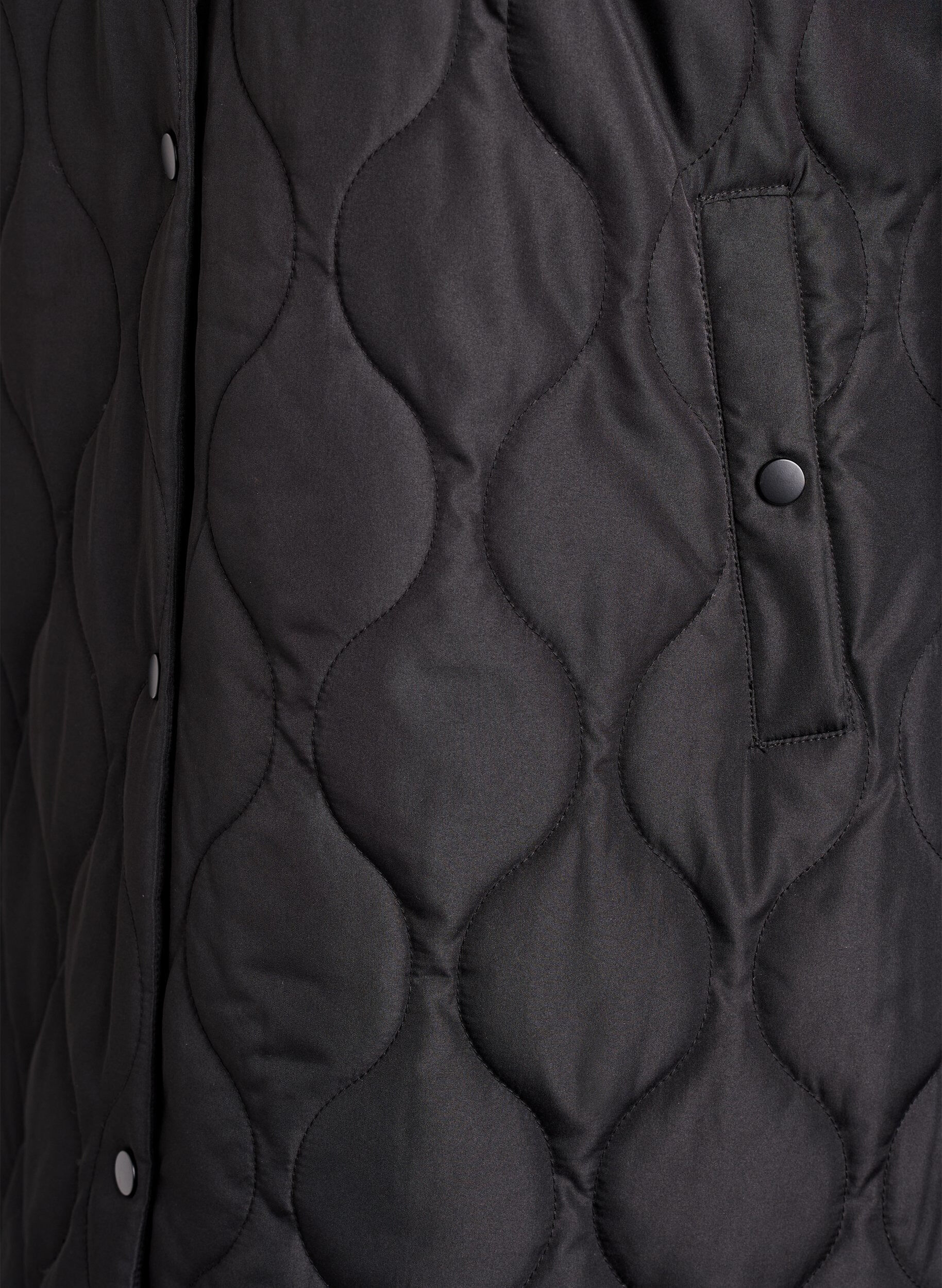 Zizzi Mittellange Steppjacke mit Kapuze, Schwarz, Packshot image number 3