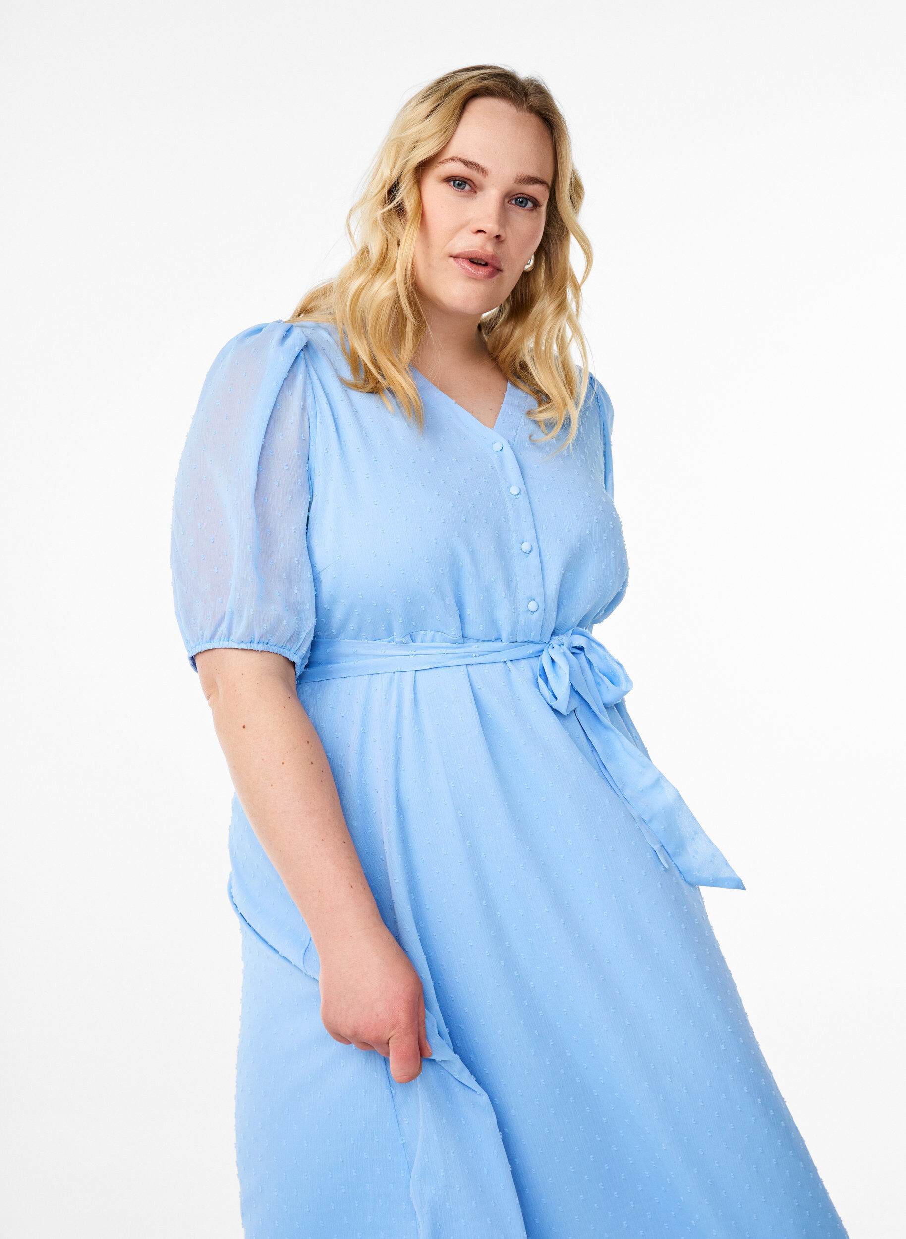 Zizzi Midi-Kleid mit V-Ausschnitt und Bindeband, Blau, Model image number 2