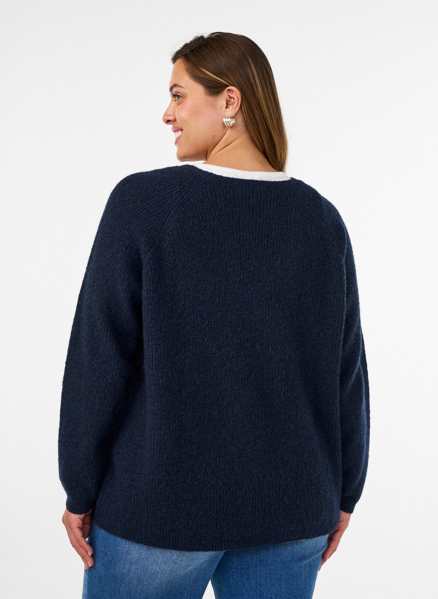 ZizziStrickbluse mit V-Ausschnitt und Raglan&auml;rmeln, Blau, Model image number 2