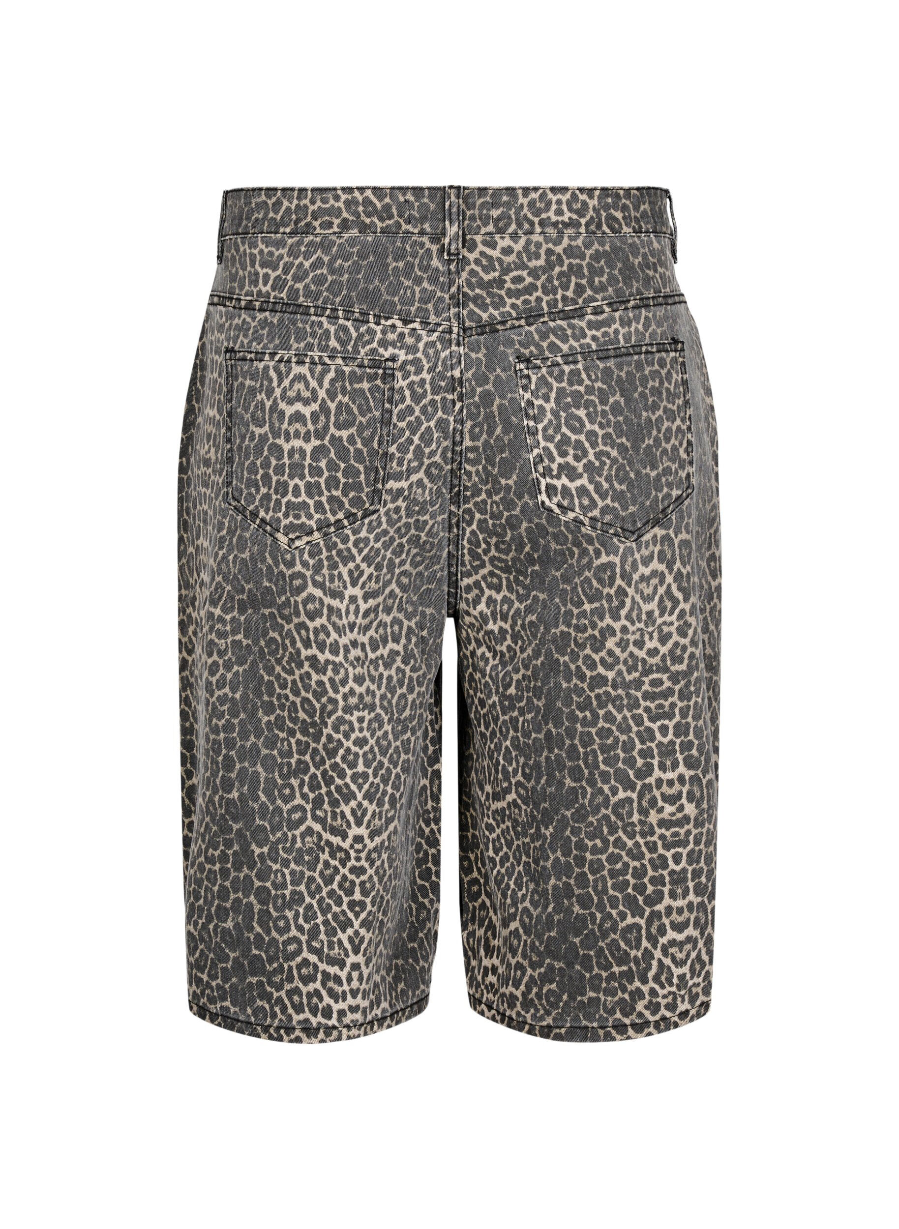 Zizzi Bermuda Shorts aus Denim mit Leopardenmuster, Braun, Packshot image number 1
