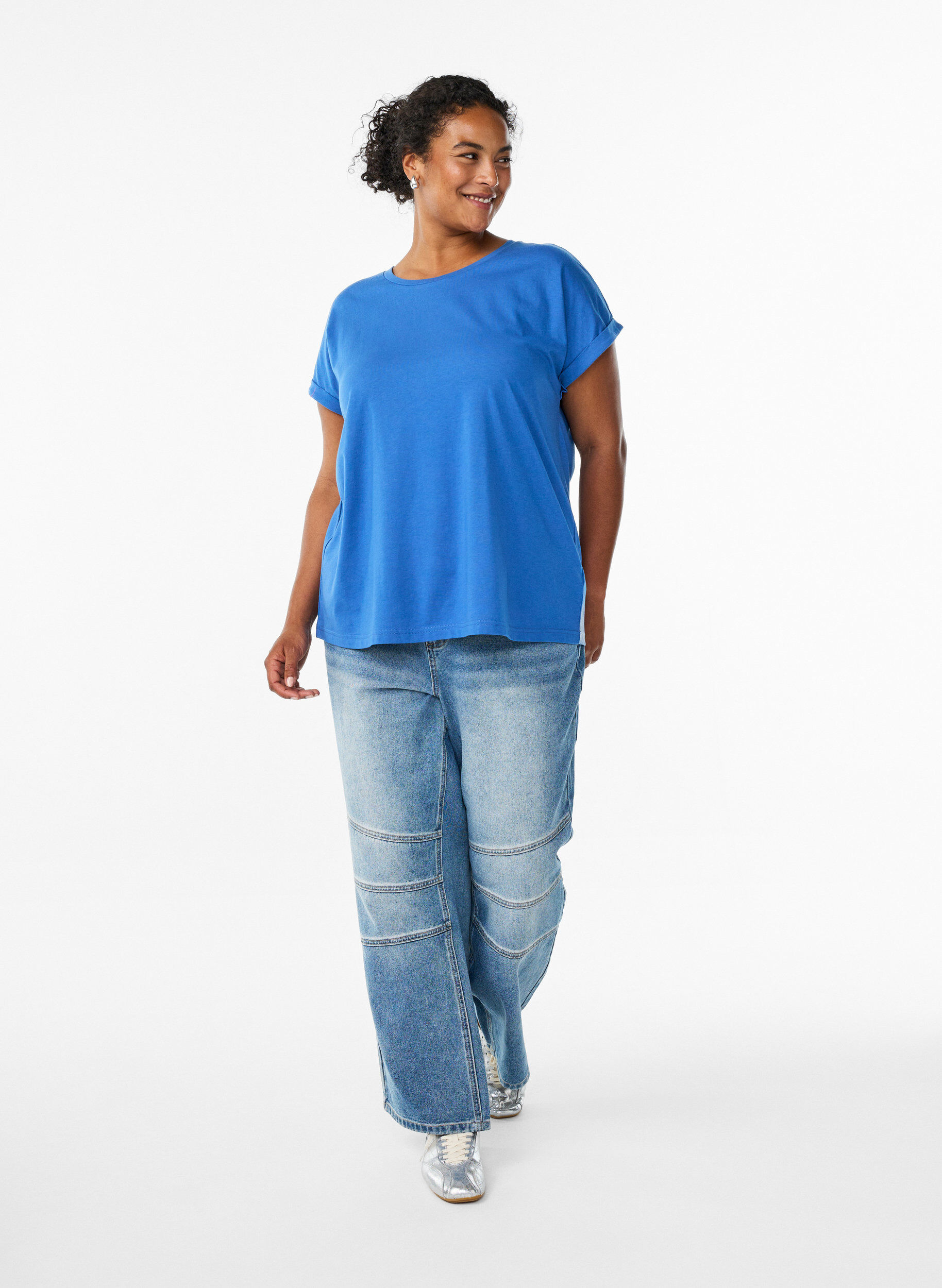 ZizziKurz&auml;rmliges T-Shirt aus einer Baumwollmischung, Blau, Model image number 1