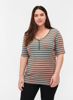 Gestreiftes T-Shirt aus Baumwolle mit Ripp, Balsam Green Stripe, Model image number 0