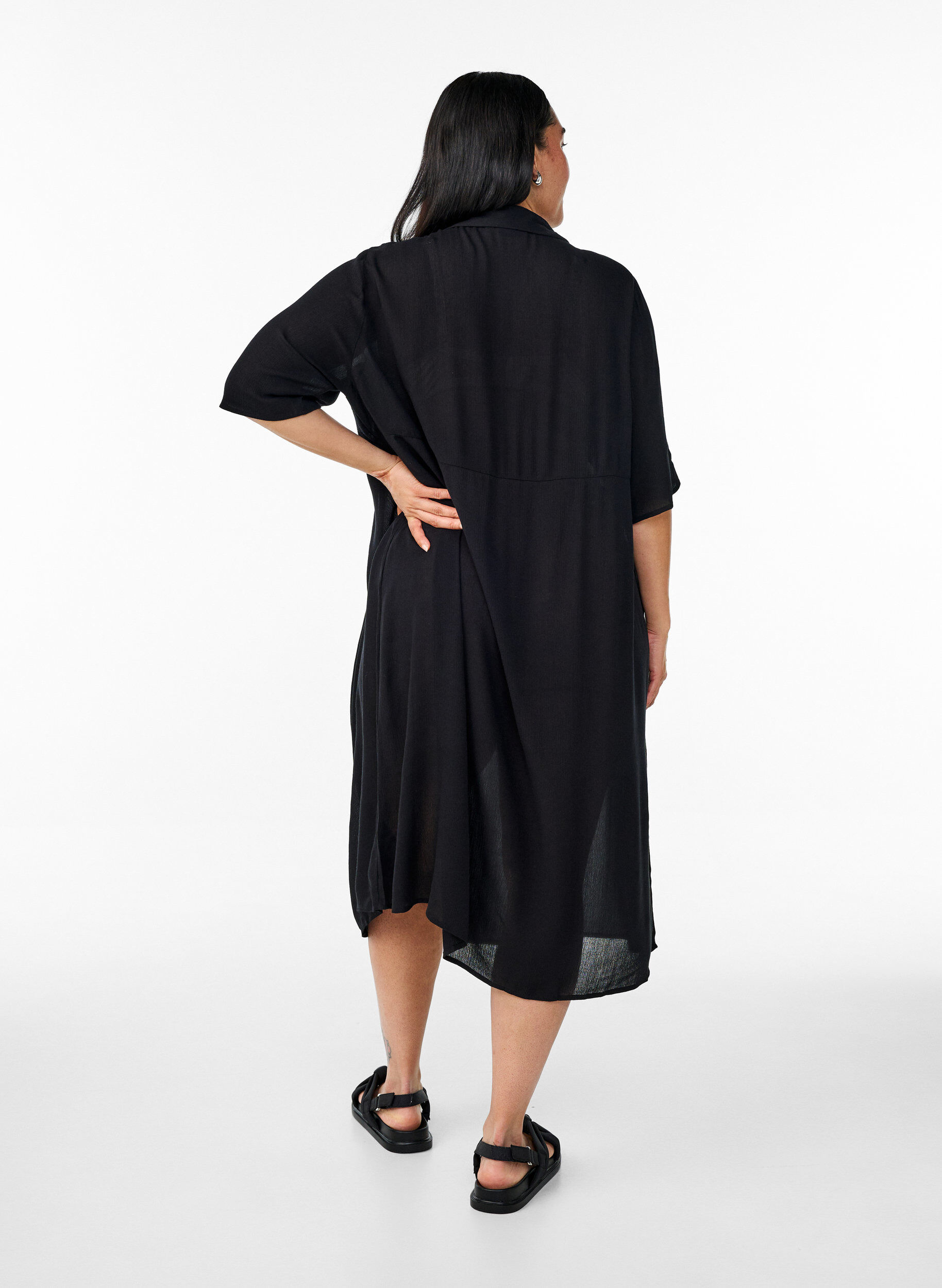 Zizzi Midikleid mit kurzen &Auml;rmeln, Black, Model image number 1