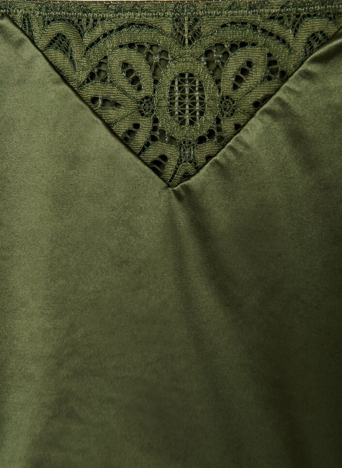Hipster-String mit Spitze und Mikrofaser, Gr&uuml;n, Packshot image number 2