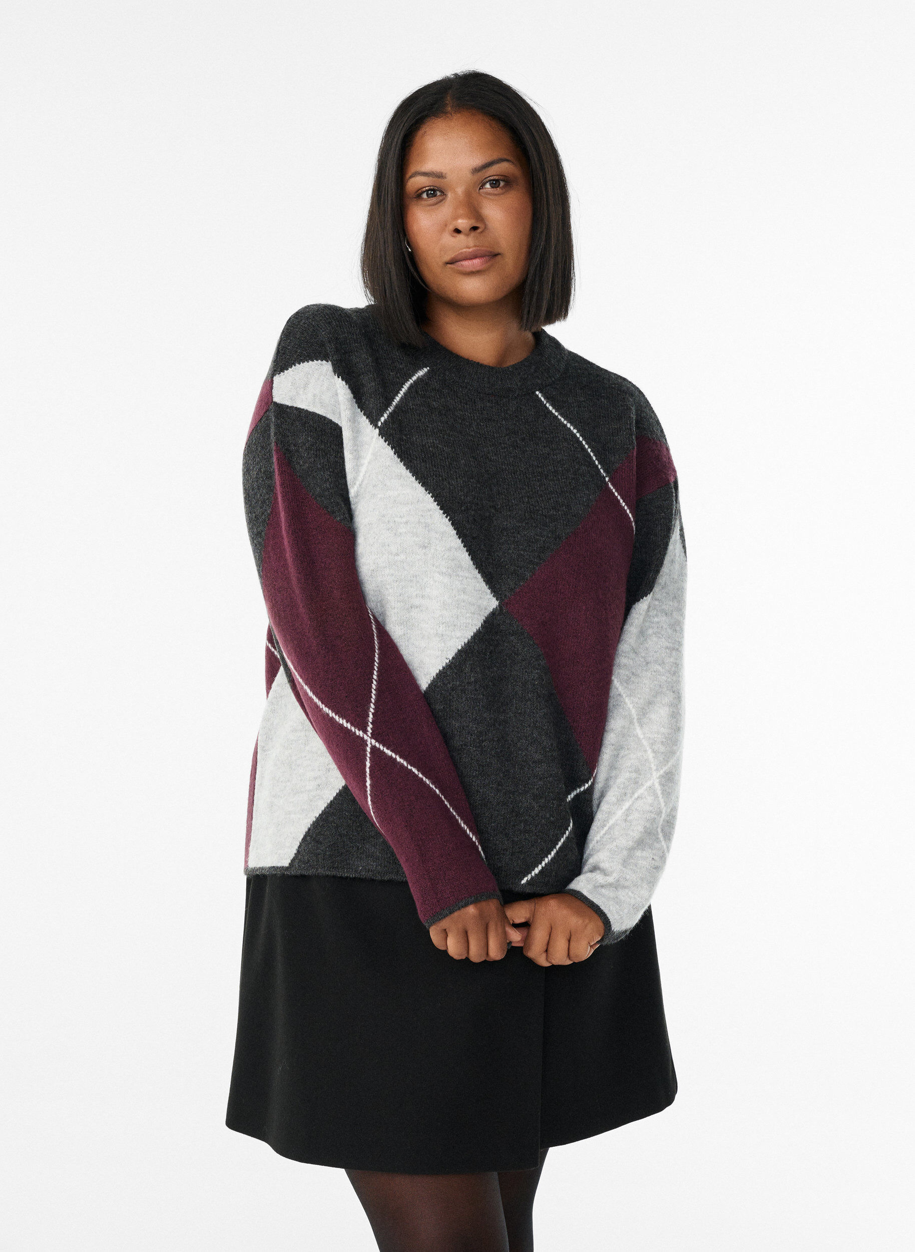 Zizzi Pullover mit gro&szlig;en Karos und Kontrast&auml;rmeln, Grau, Model image number 0