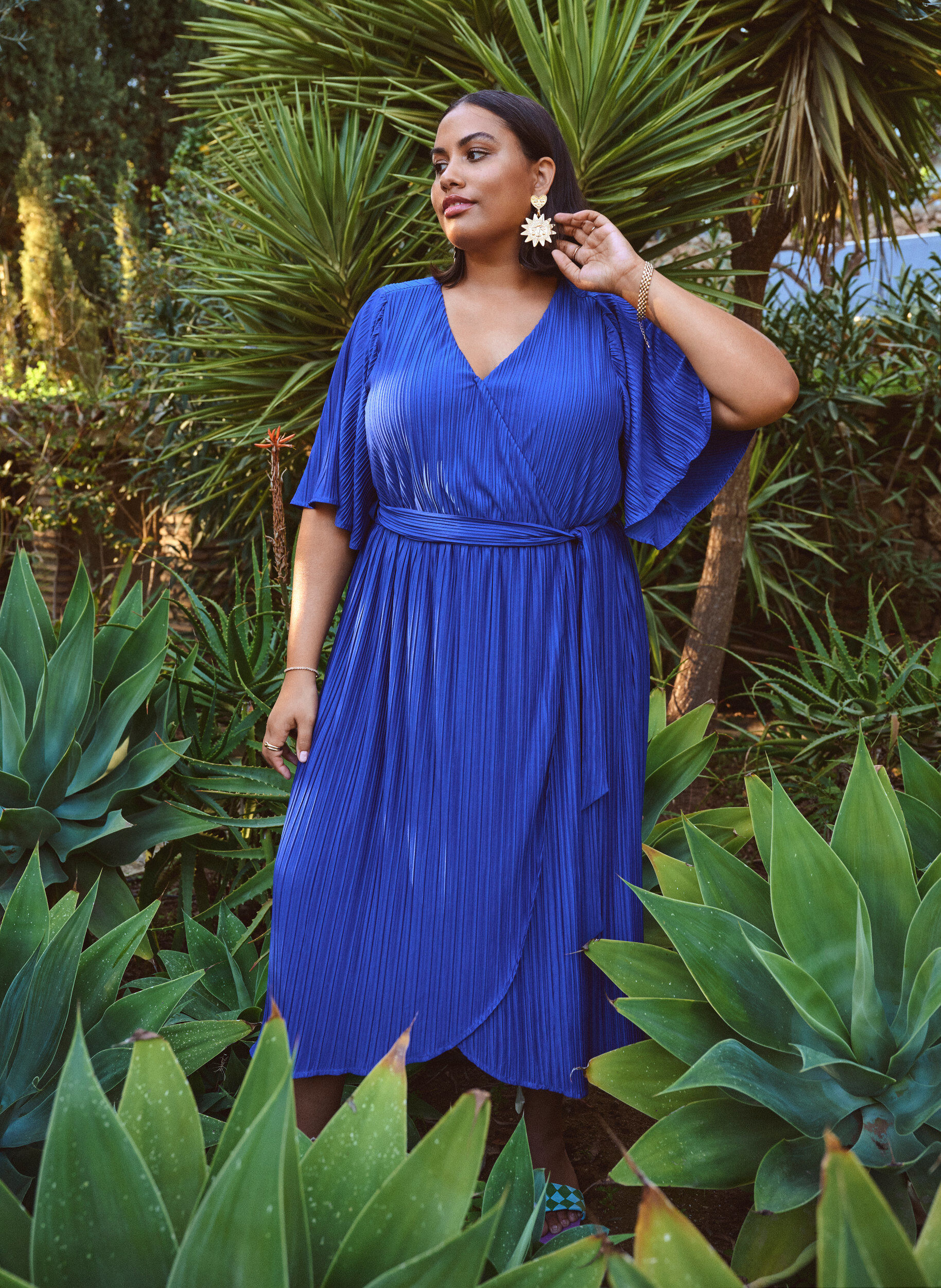 ZizziMidikleid mit Plisseefalten und Fledermaus&auml;rmeln, Blau, Image image number 0