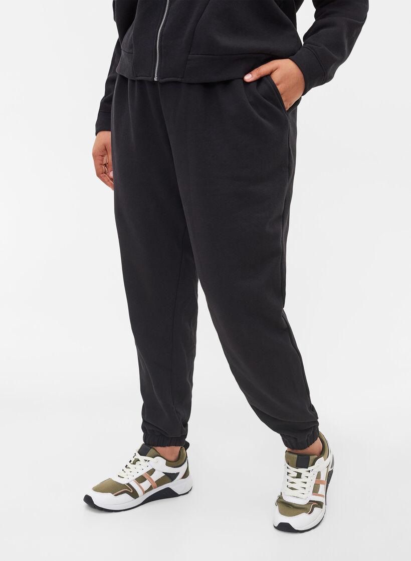 Lockere Baumwollhose mit Taschen, Schwarz, Model image number 2