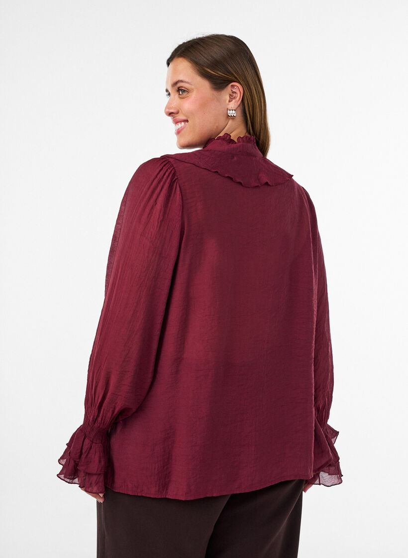Viskosebluse mit R&uuml;schen und langen &Auml;rmeln, Rot, Model image number 2