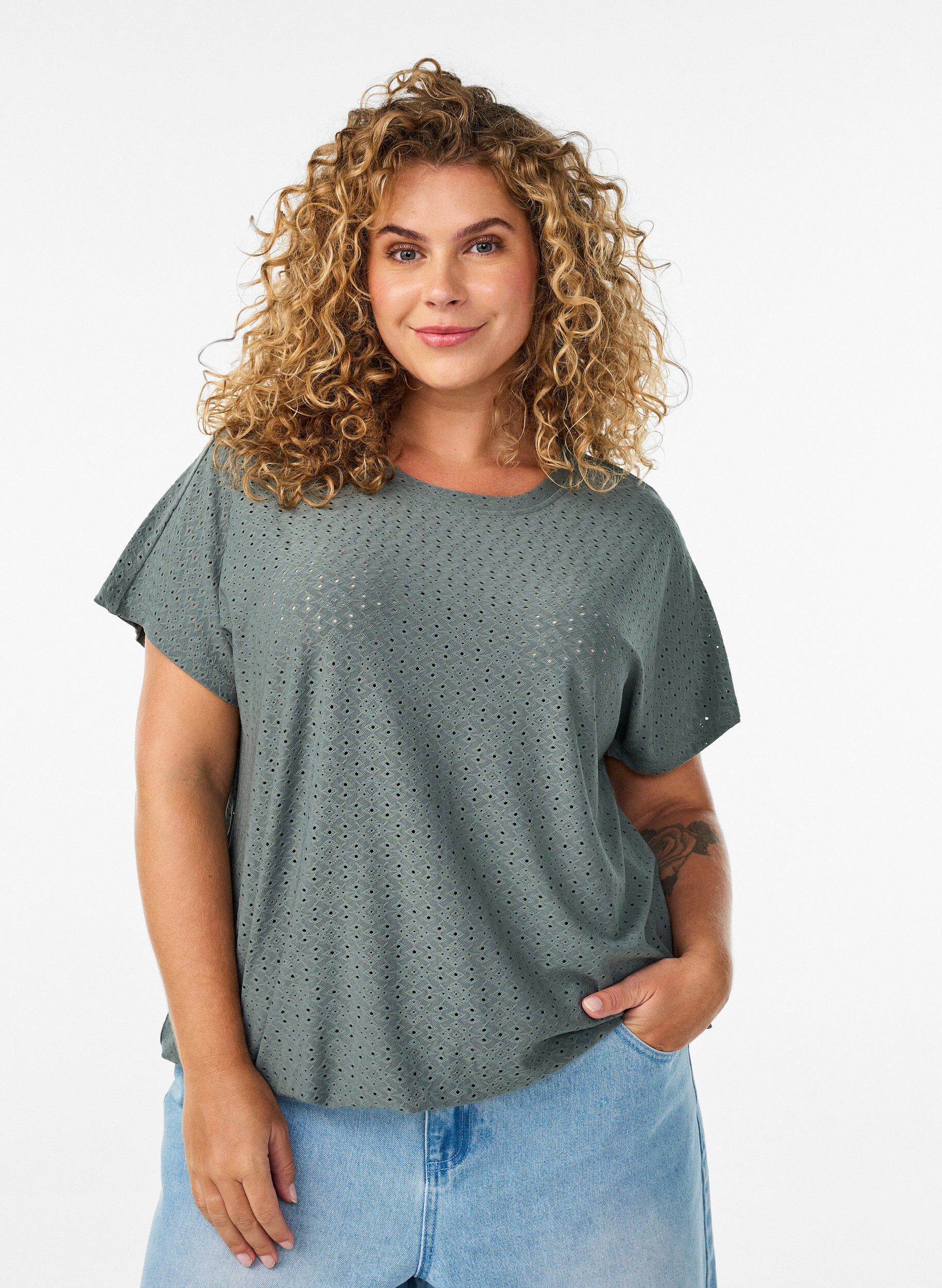 ZizziBluse mit Lochstickerei und Ballon&auml;rmeln, Gr&uuml;n, Model image number 0