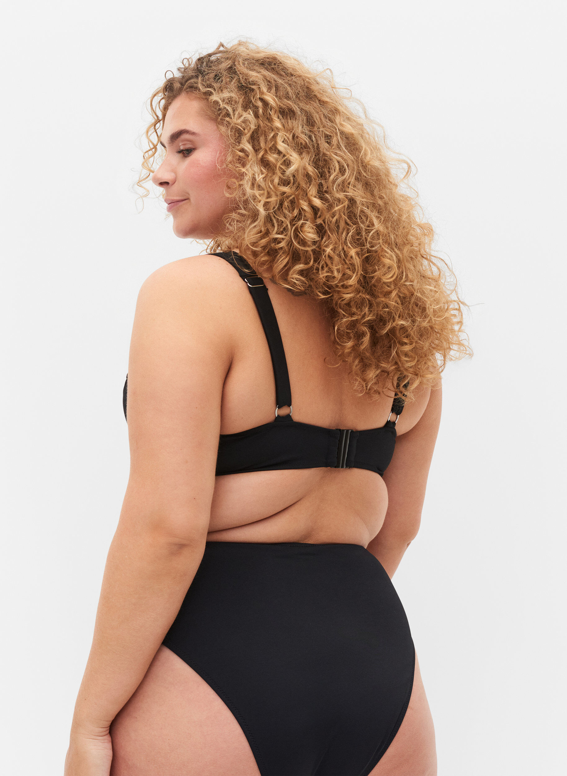 Zizzi Bikini Oberteil mit B&uuml;gel, Black, Model image number 1