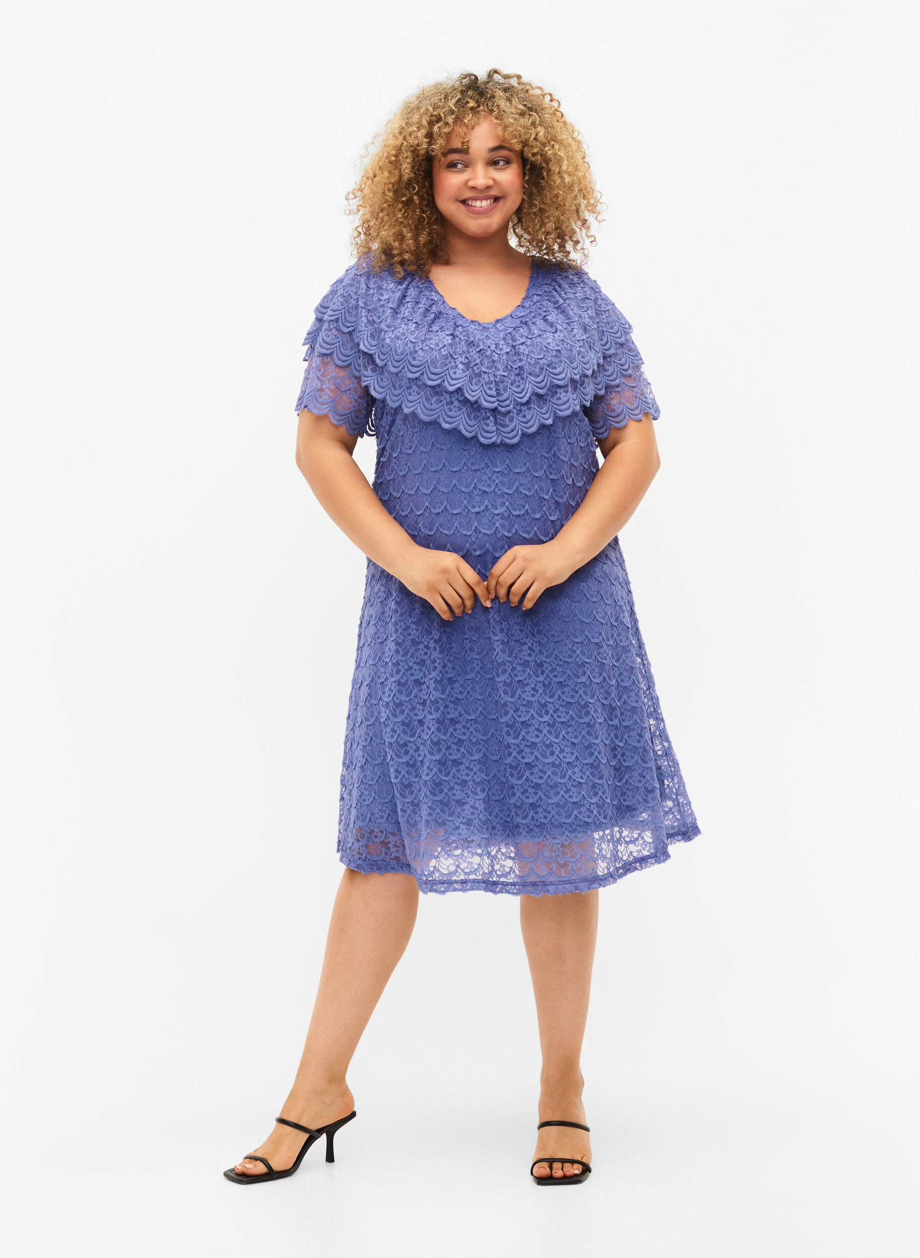 Zizzi Kurz&auml;rmeliges Kleid aus Spitze mit breiten R&uuml;schen, Lavender Violet, Model image number 2