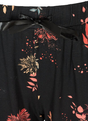 Schlafanzughose aus Viskose mit Blumenprint, Black AOP Flower, Packshot image number 2