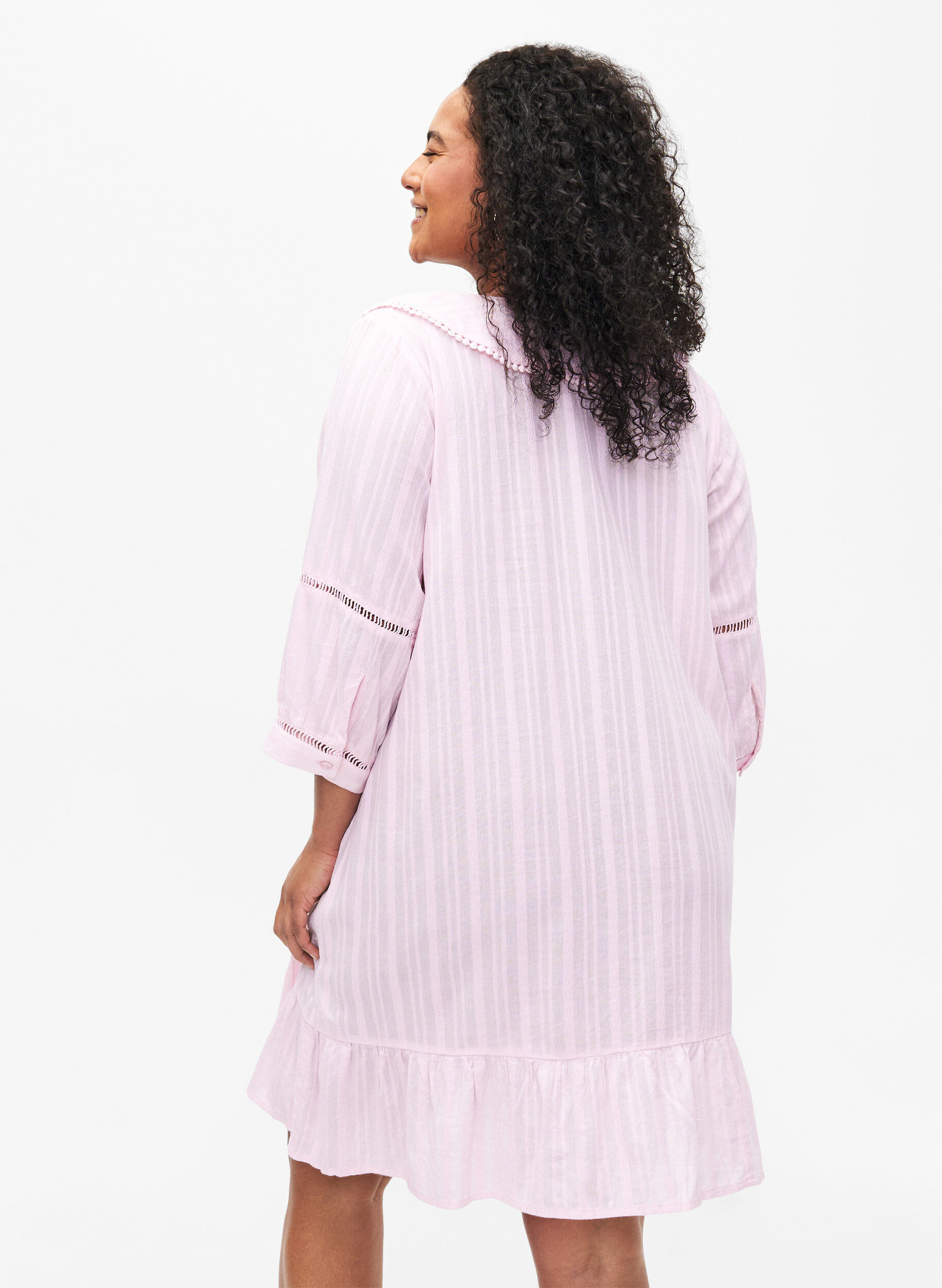 Zizzi Kleid aus Baumwoll-Viskose-Mix mit 3/4-&Auml;rmeln, Almond Blossom, Model image number 1