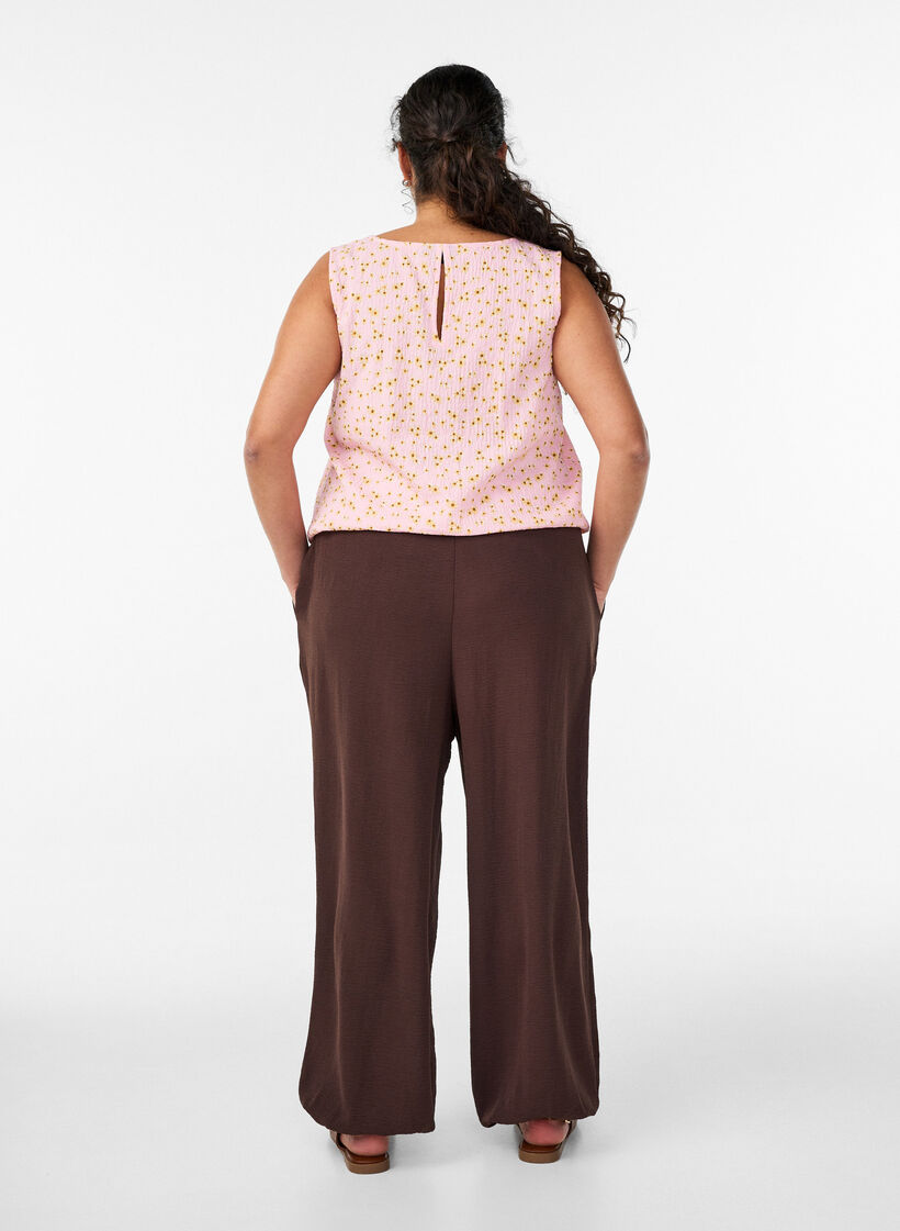 Hoch taillierte Ballonhose, Braun, Model image number 1