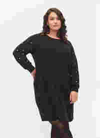 Langärmeliges Kleid mit Perlendetails, Black, Model