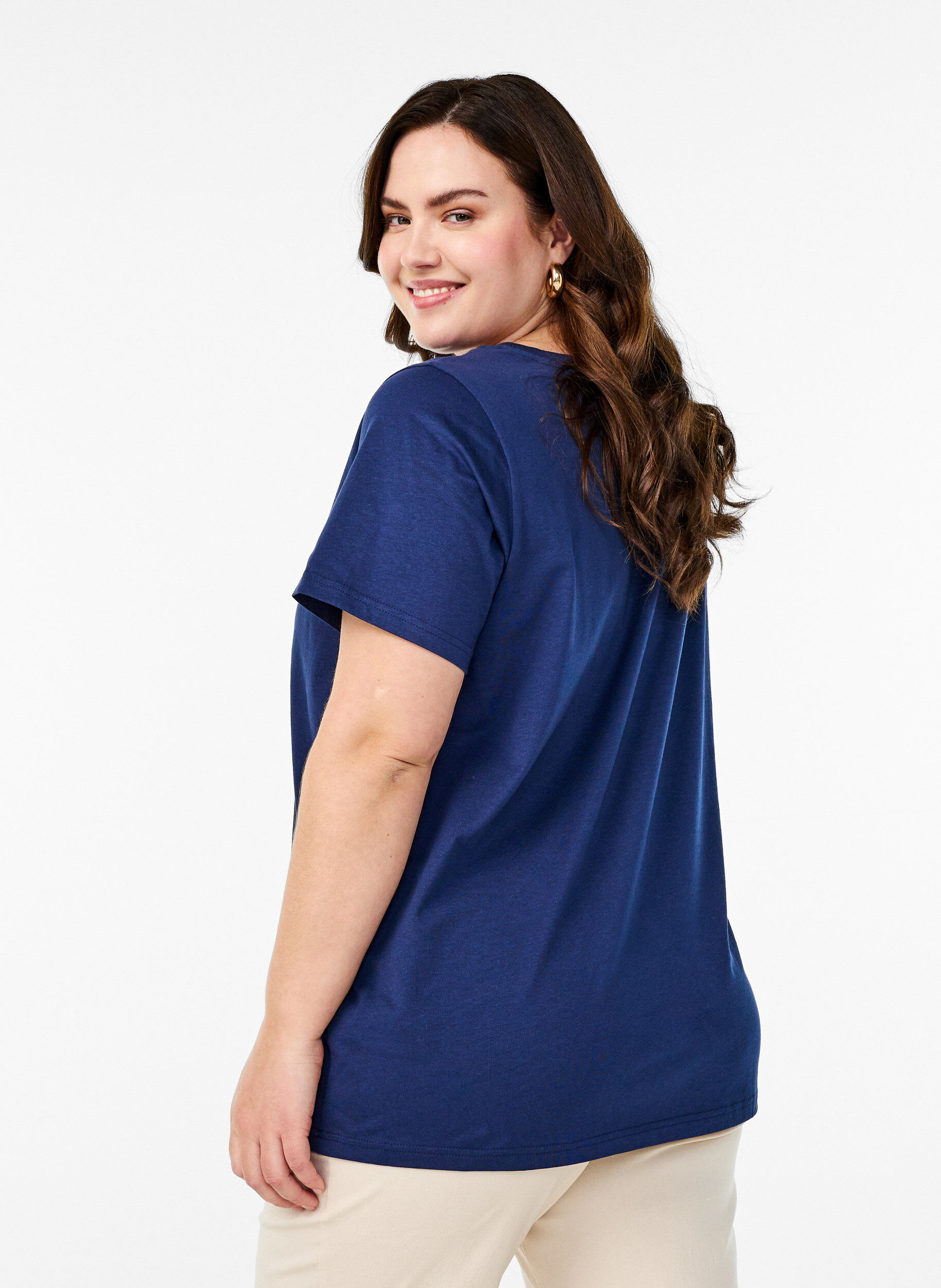 Zizzi T-Shirt mit Erdbeer-Stickerei, Naval A. W. Berry, Model image number 1