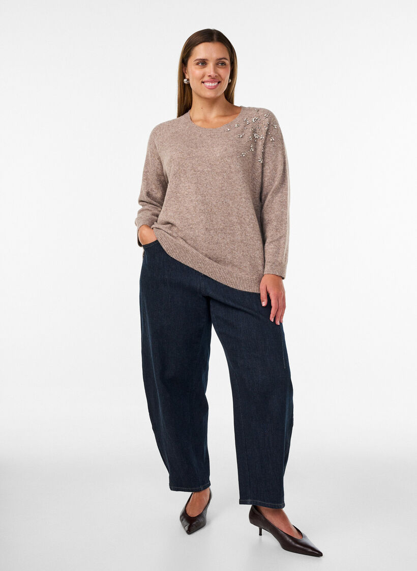 Bluse aus Strick mit Strasssteinen und Nieten, Beige, Model image number 1