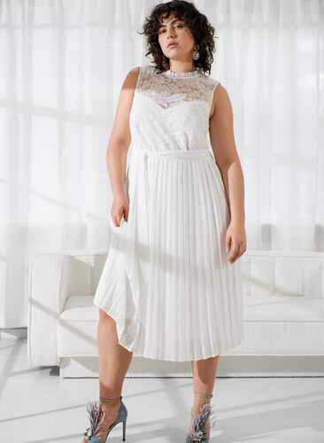 Ärmelloses Kleid mit Spitze und Falten, Bright White, Image image number 0