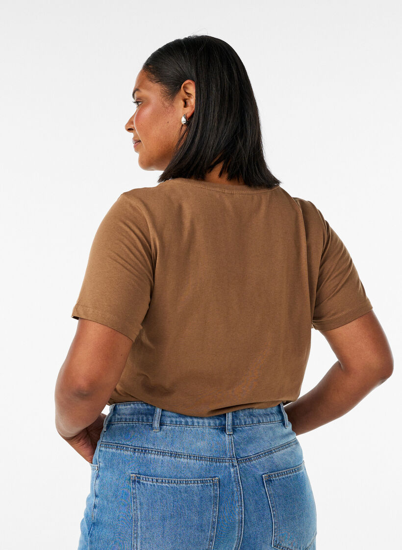 T-Shirt aus Baumwolle mit Print, Braun, Model image number 2