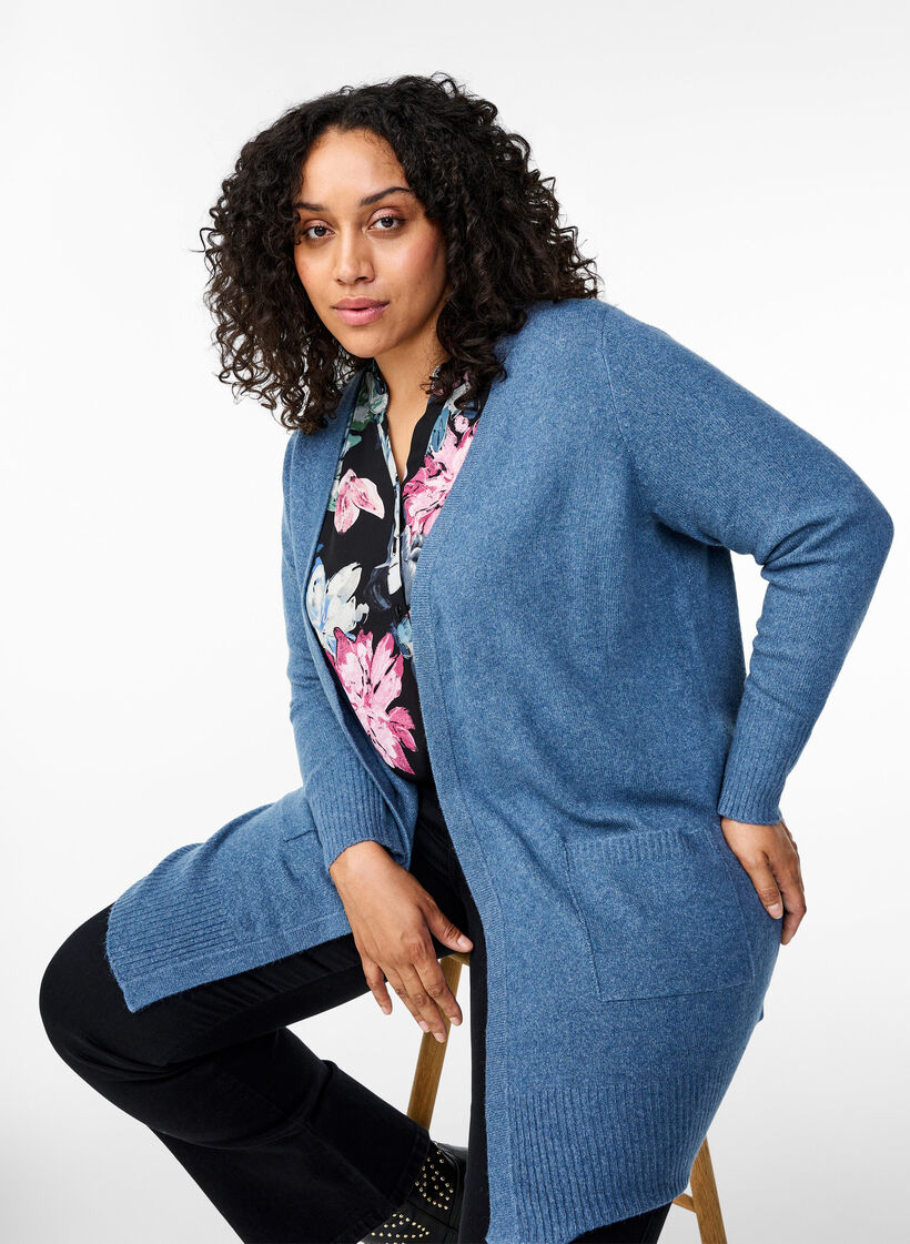 Strickjacke mit Rippenstrick und Taschen, Blau, Image image number 0