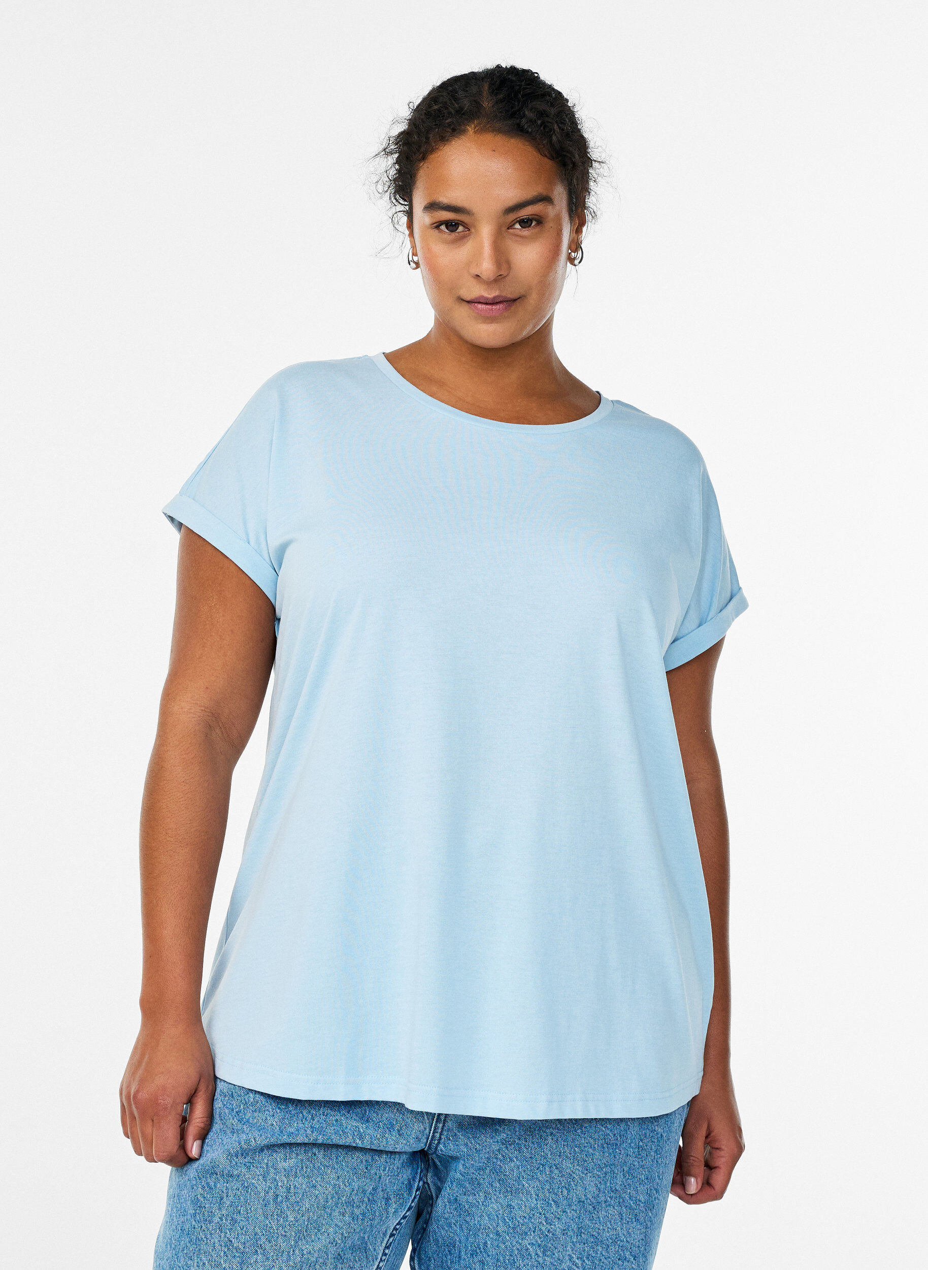 Kurz&auml;rmeliges T-Shirt aus Baumwollmischgewebe, Blau, Model