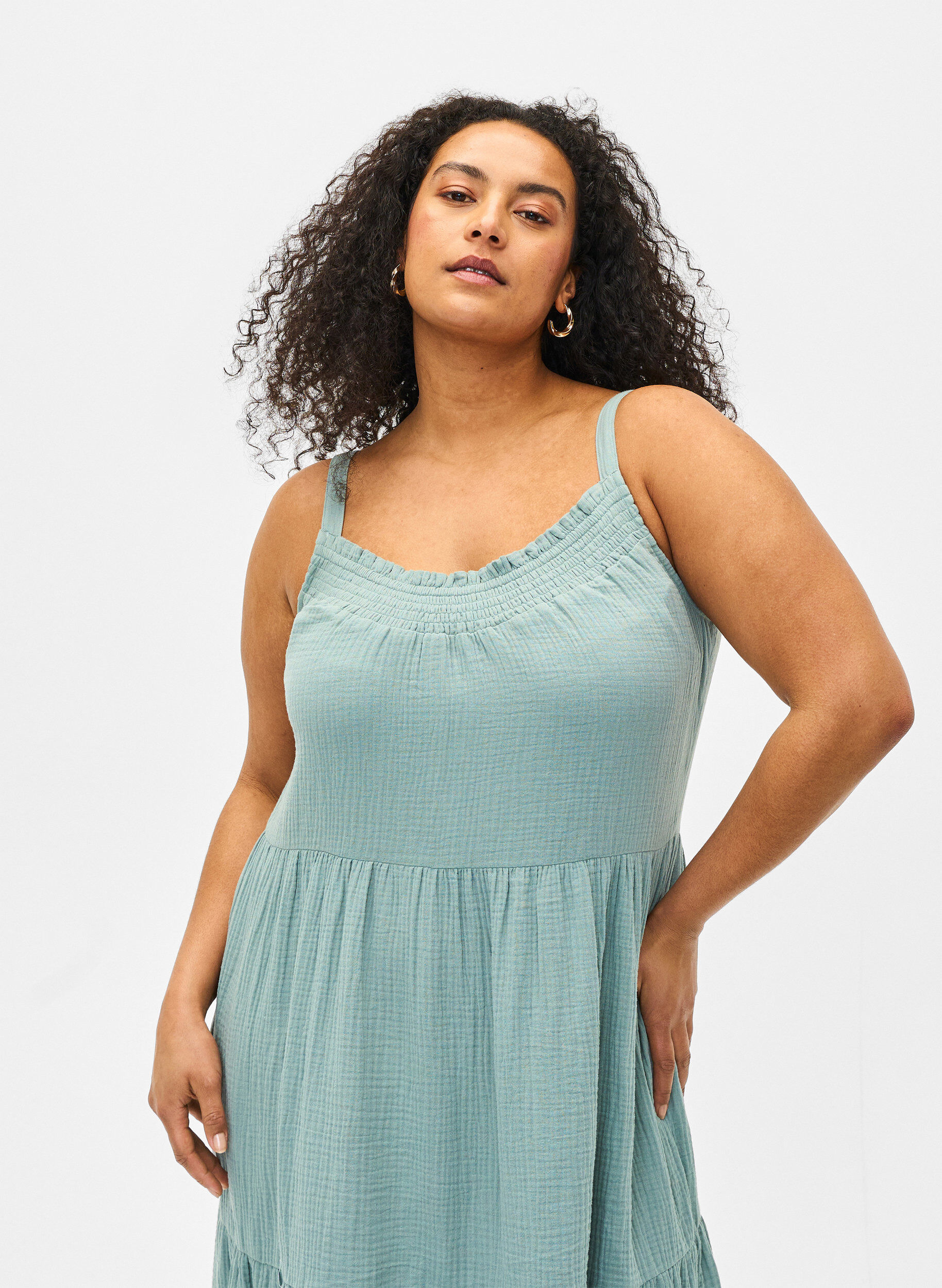 Zizzi Schlichtes Tr&auml;gerkleid aus Baumwolle, Chinois Green, Model image number 2