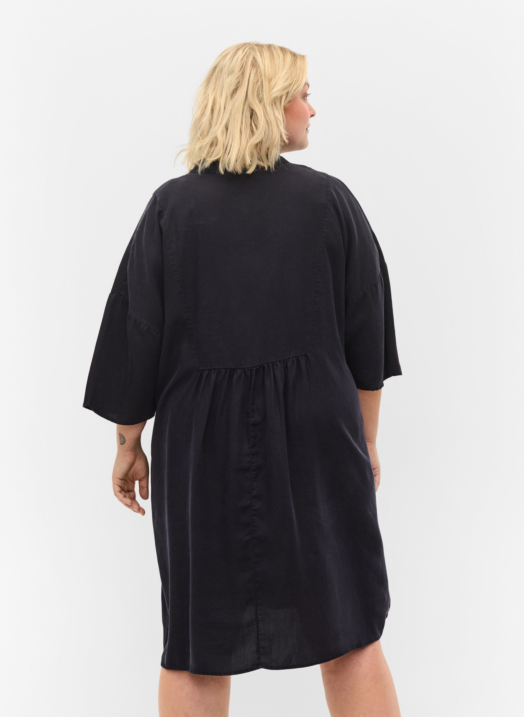 Zizzi Kleid mit 3/4-&Auml;rmeln aus Lyocell (TENCEL&trade;), Black, Model image number 1