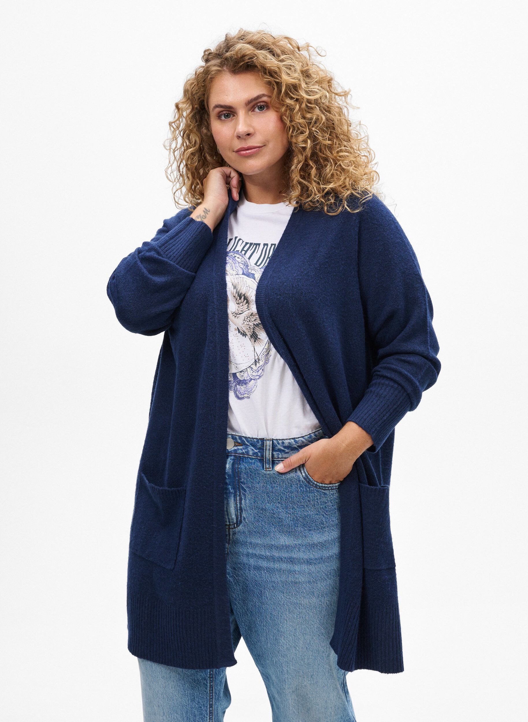 Zizzi Strickjacke mit Rippenstrick und Taschen, Blau, Model image number 0