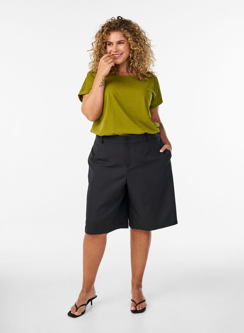 Kurz&auml;rmeliges T-Shirt aus einer Baumwollmischung, Gr&uuml;n, Model image number 1