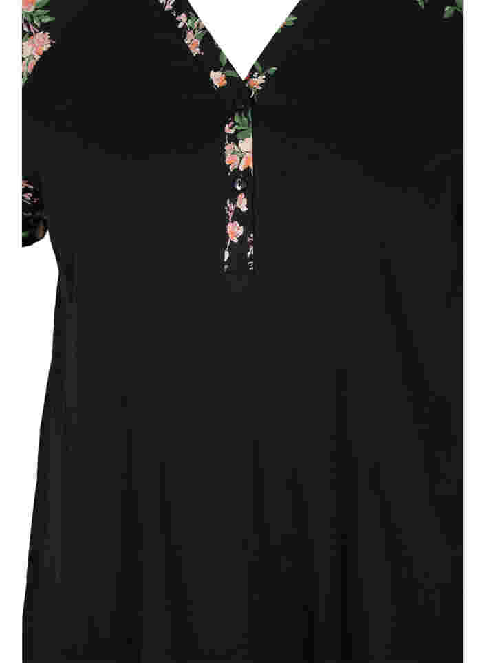 Kurzarm Nachthemd aus Baumwolle mit Printdetails, Black Flower, Packshot image number 2