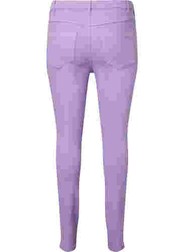 Hochtaillierte Amy Jeans mit Super Slim Passform, Lavender, Packshot image number 1