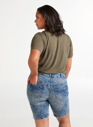 Denim Shorts mit hoher Taille, Light blue denim, Model image number 1