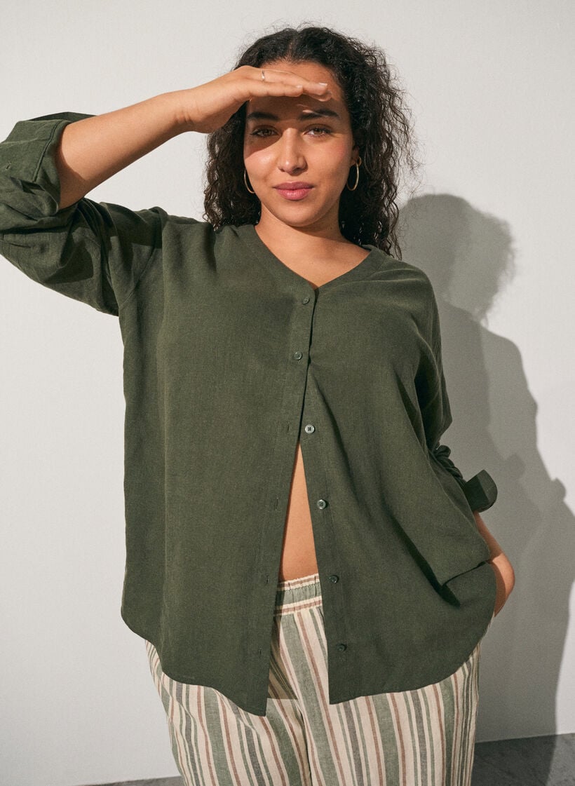 Bluse aus Leinen und Viskose mit V-Ausschnitt, Gr&uuml;n, Image image number 0