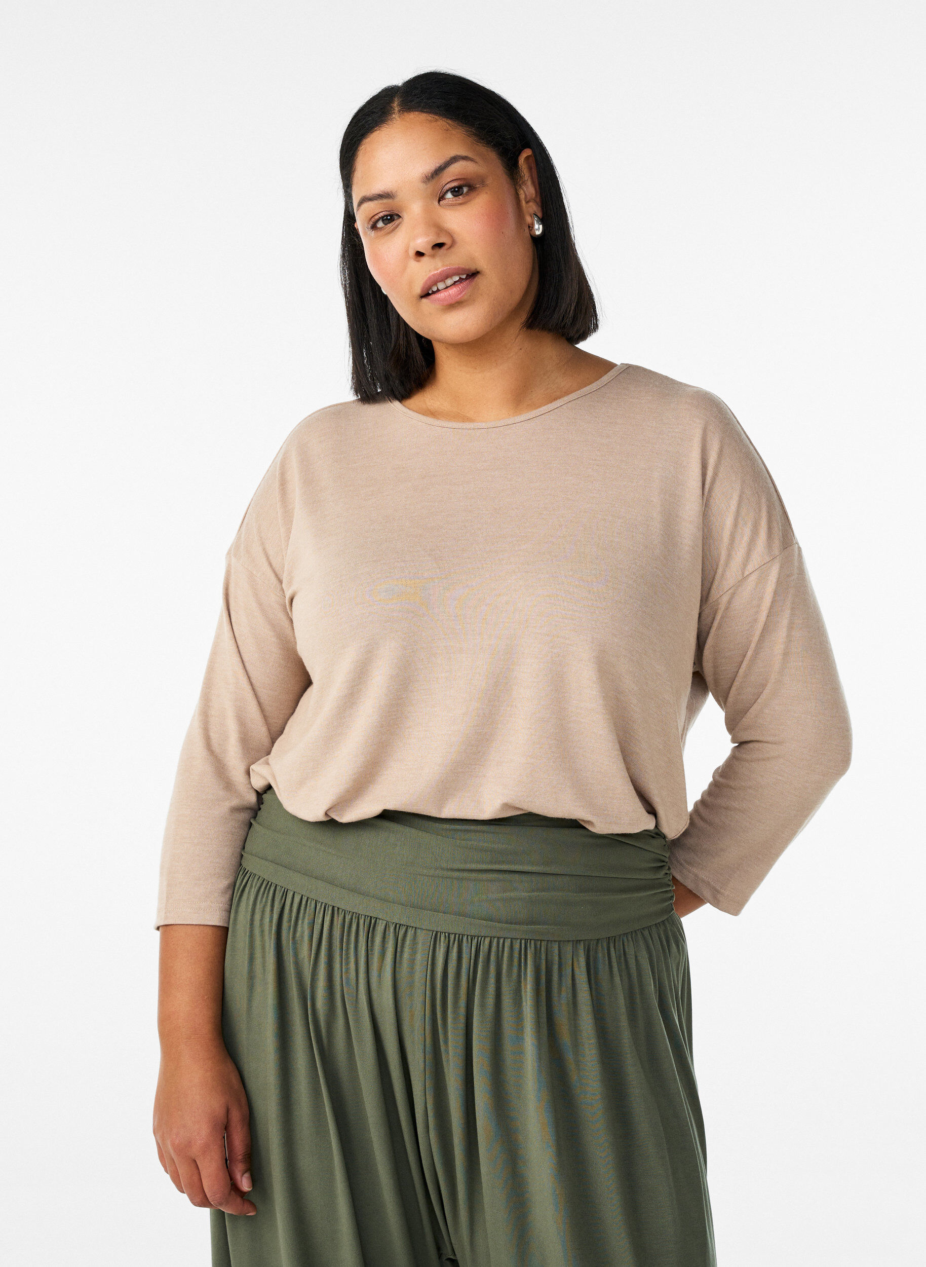 Zizzi Bluse aus Jersey mit 3/4-&Auml;rmeln, Beige, Model image number 0