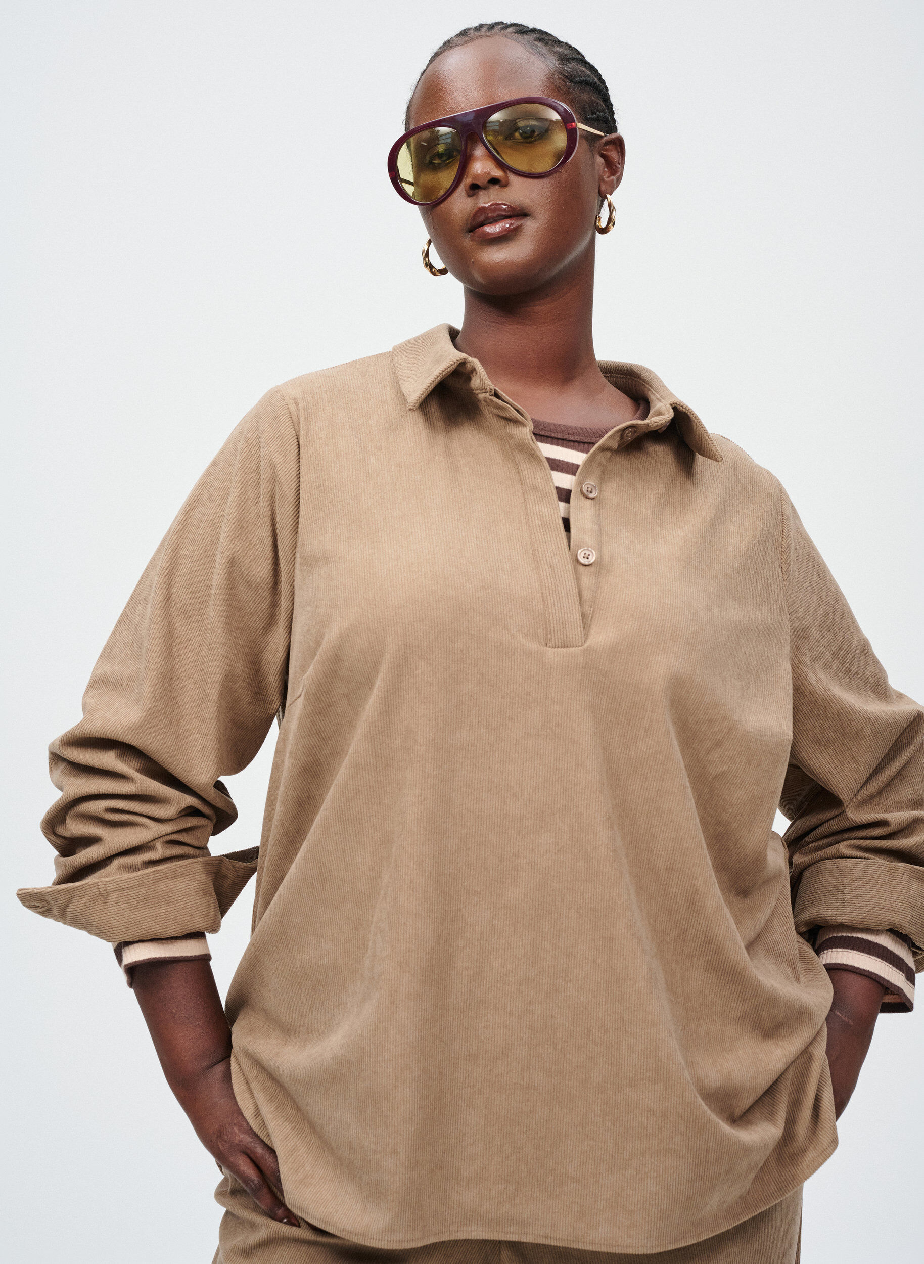 Zizzi Lang&auml;rmlige Bluse aus Cord, Braun, Image image number 0