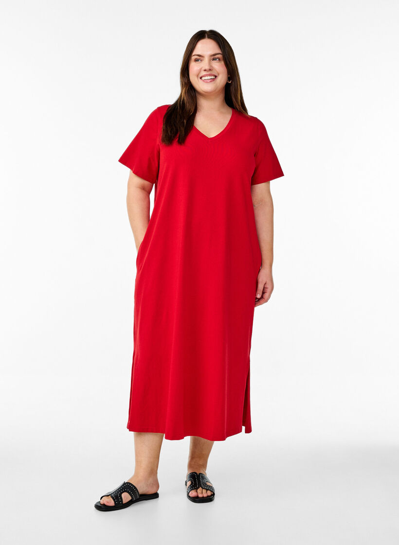 Midi-T-Shirtkleid mit V-Ausschnitt, Rot, Model image number 0