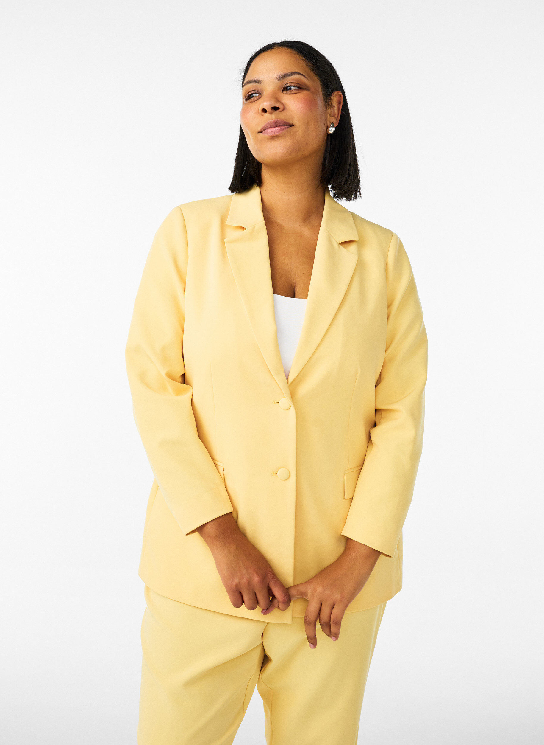 Klassischer Blazer mit Knopfverschluss, Gelb, Model