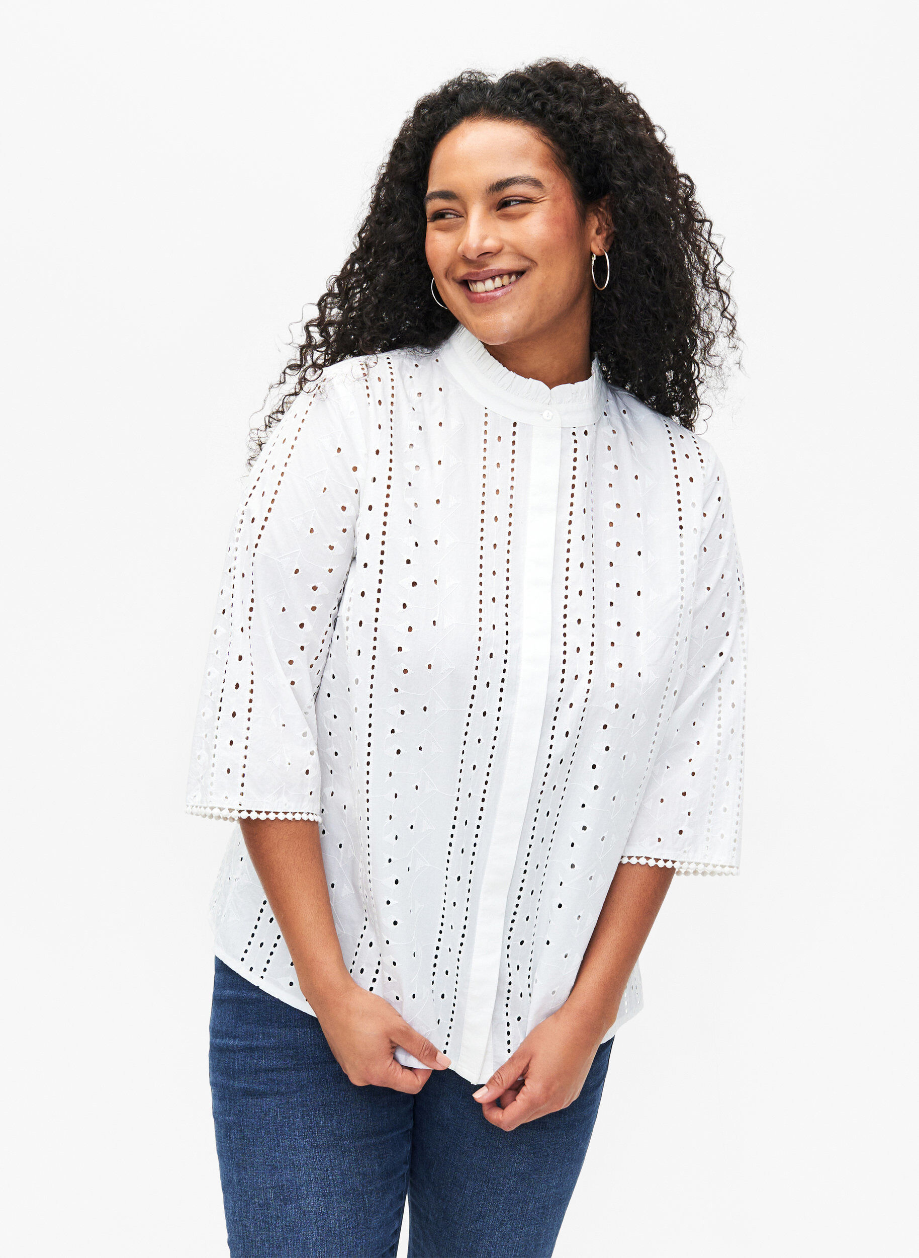 Zizzi Baumwollshirt mit Lochmuster, Bright White, Model image number 0