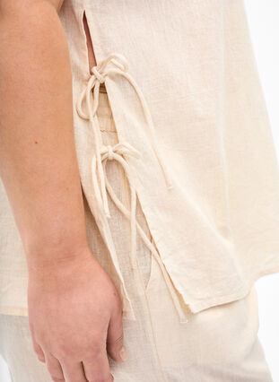 Kurzärmlige Bluse aus Baumwoll-Mix mit Leinen und Spitzendetail, Sandshell, Model image number 2