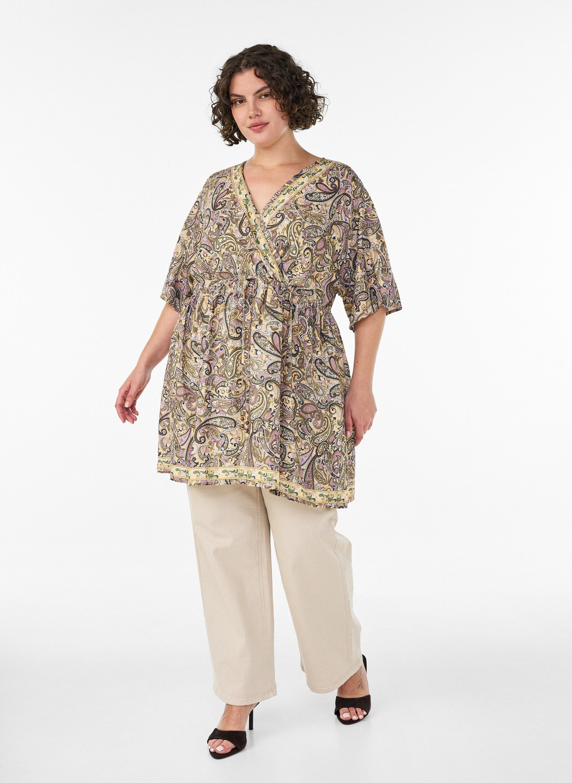 ZizziTunika aus Viskose mit Paisley-Print und Bindeband, Gelb, Model image number 1