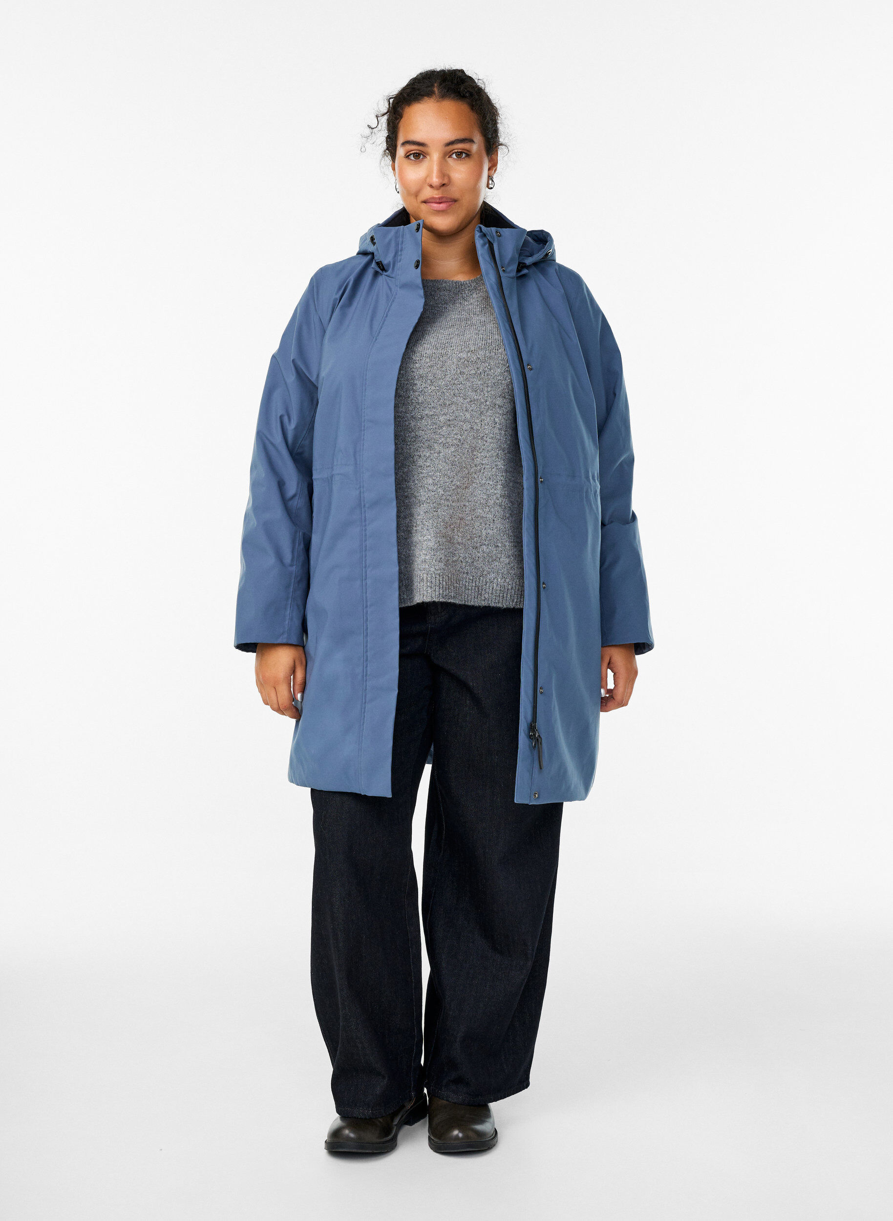 Zizzi Wattierter Funktions-Winterparka, Blau, Model image number 1
