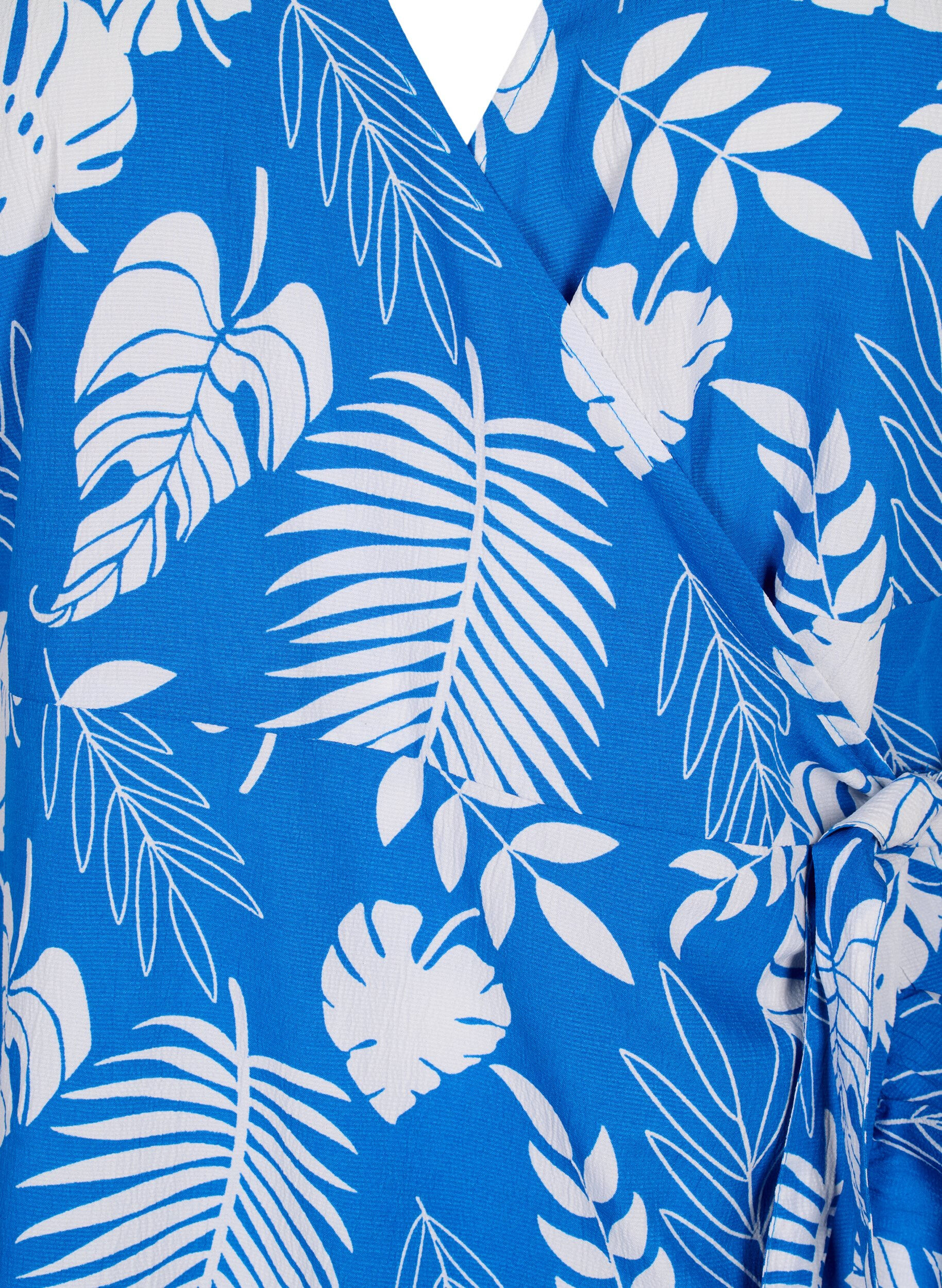 Zizzi FLASH &ndash; Wickelkleid mit kurzen &Auml;rmeln, Skydiver White AOP, Packshot image number 2