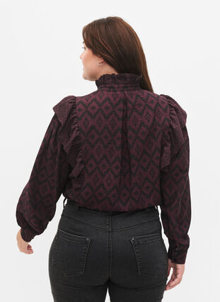 Shirtbluse aus Viskose mit Rüschendetails, Winetasting w. Black, Model image number 1